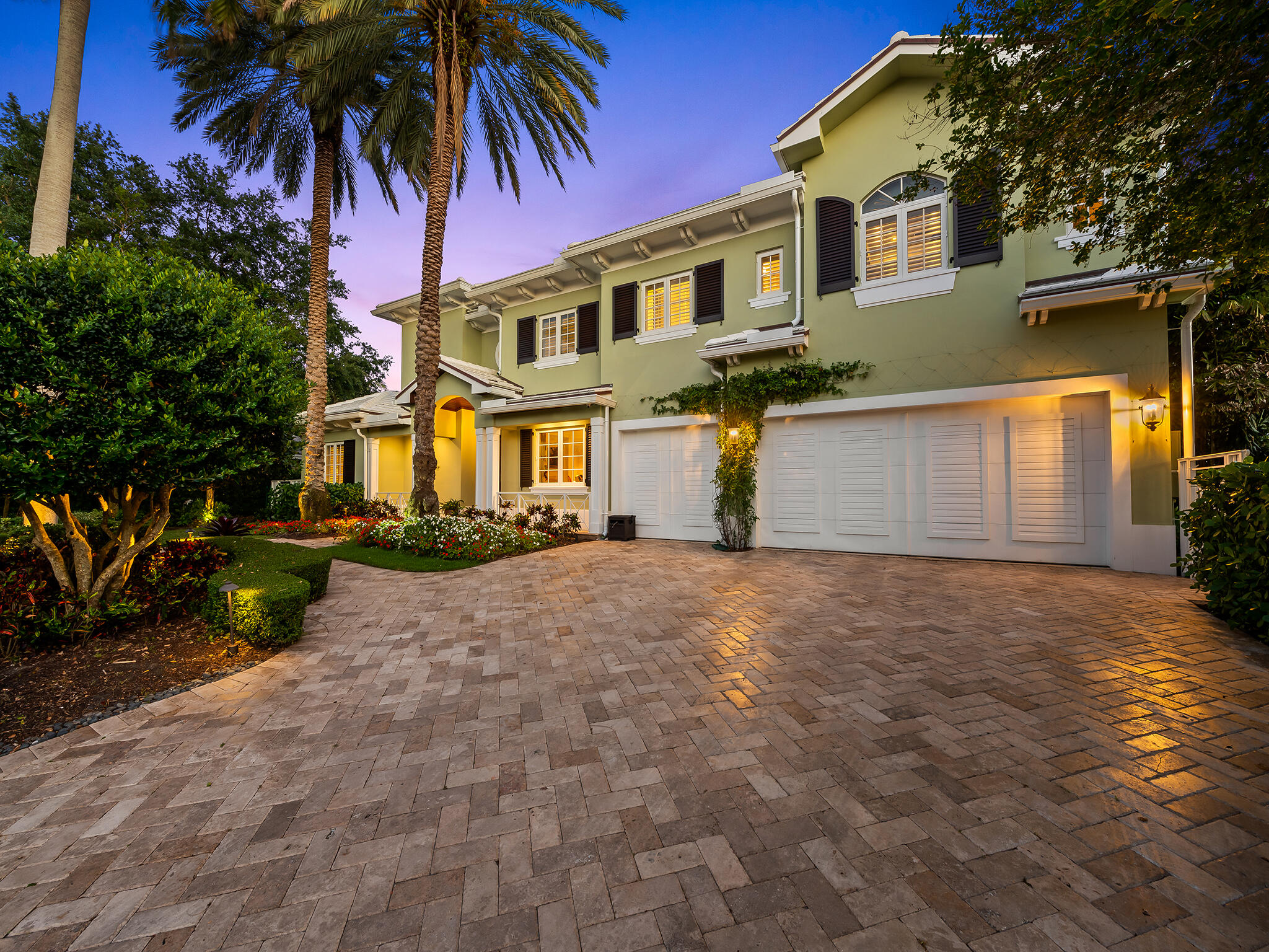 2856 NE 25th Fort Lauderdale, FL 33305