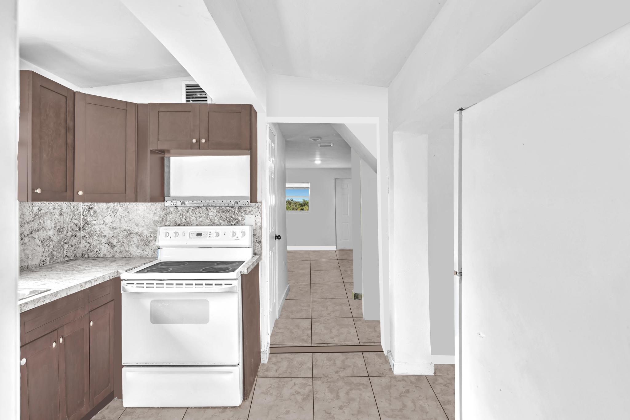 1713 NW 76th Miami, FL 33147