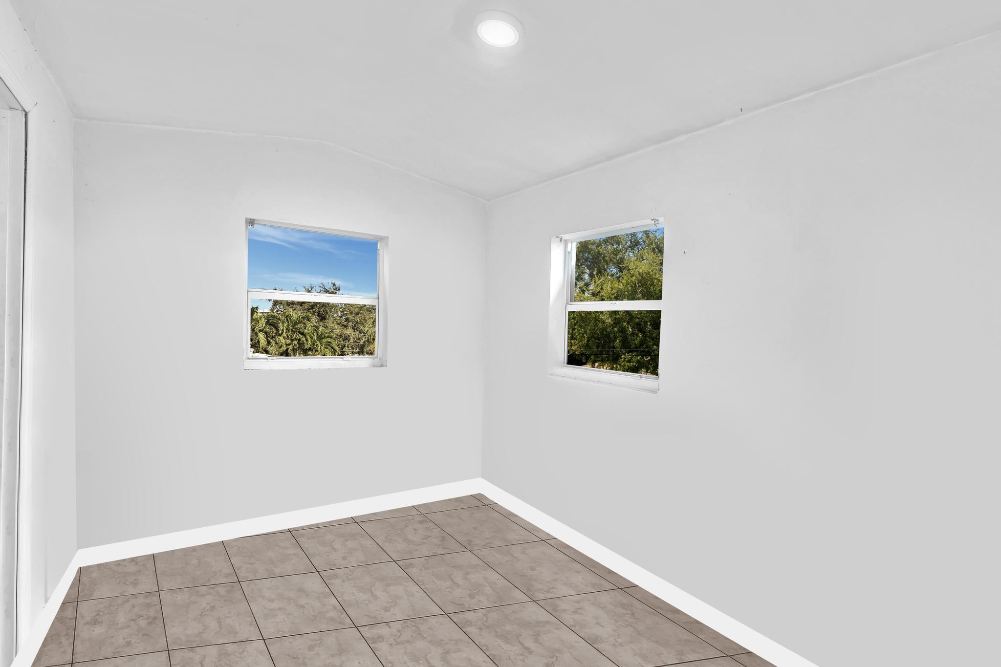 1713 NW 76th Miami, FL 33147