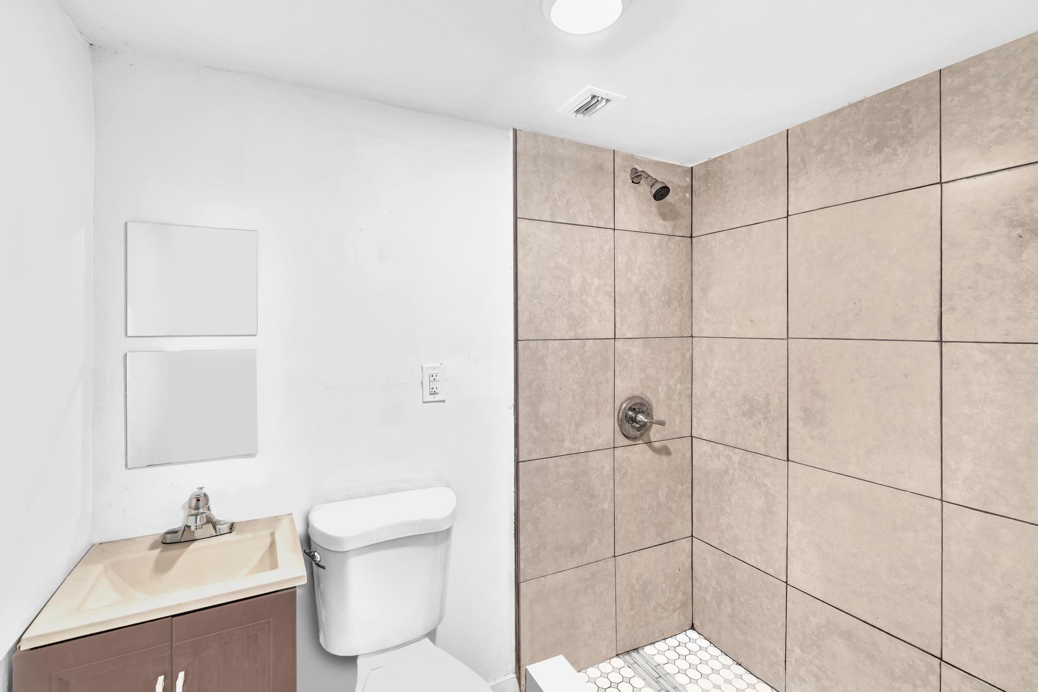 1713 NW 76th Miami, FL 33147