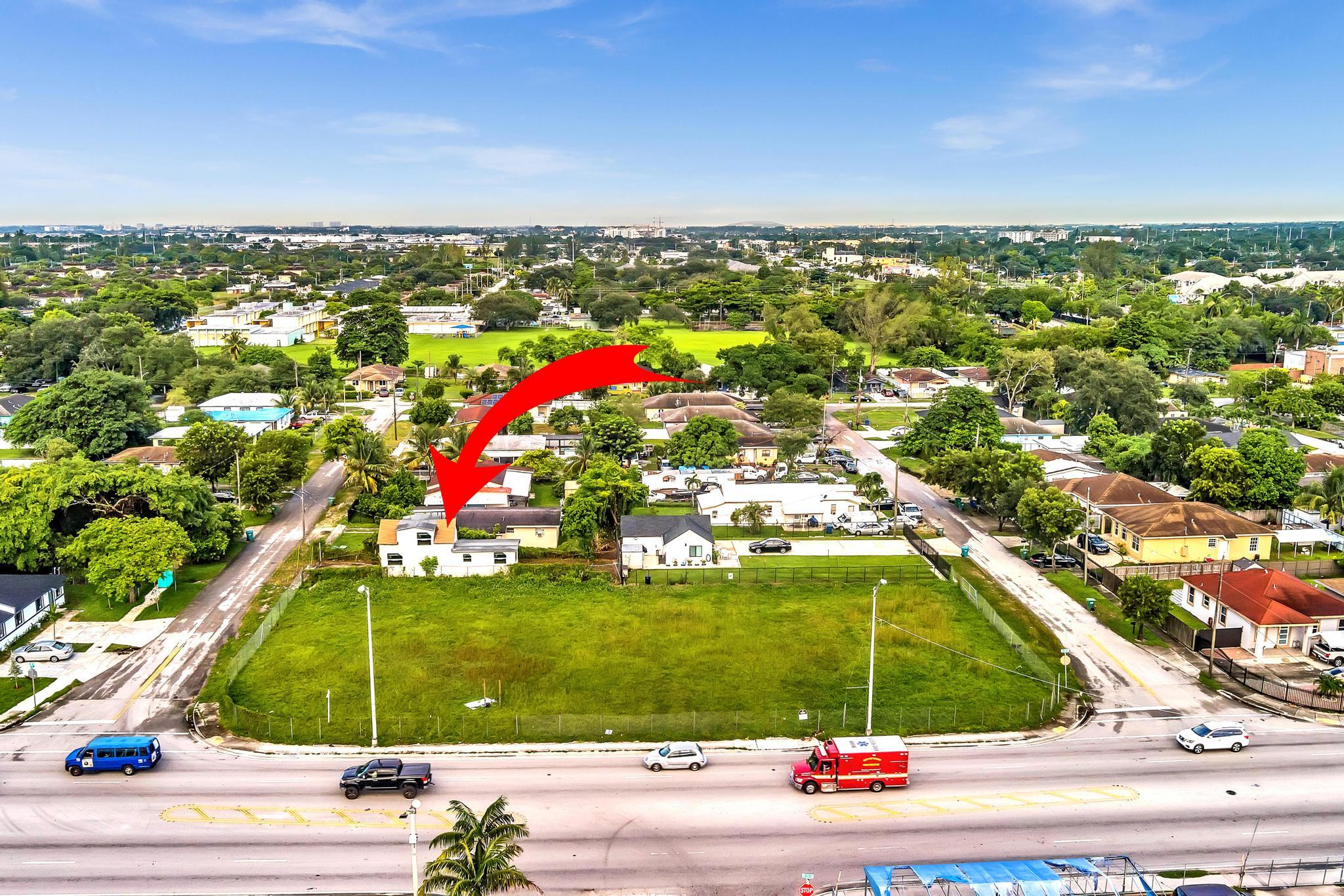1713 NW 76th Miami, FL 33147