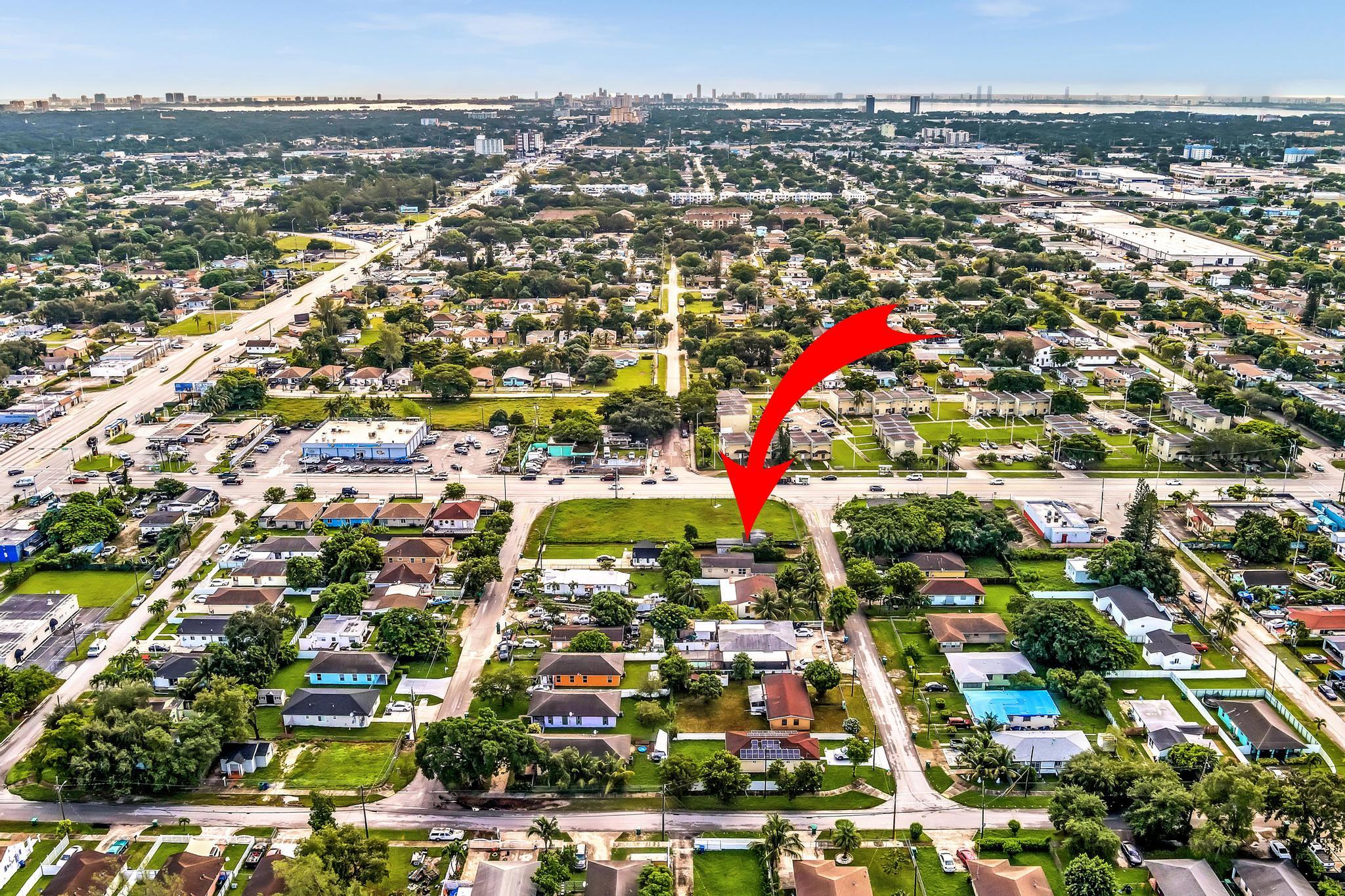 1713 NW 76th Miami, FL 33147