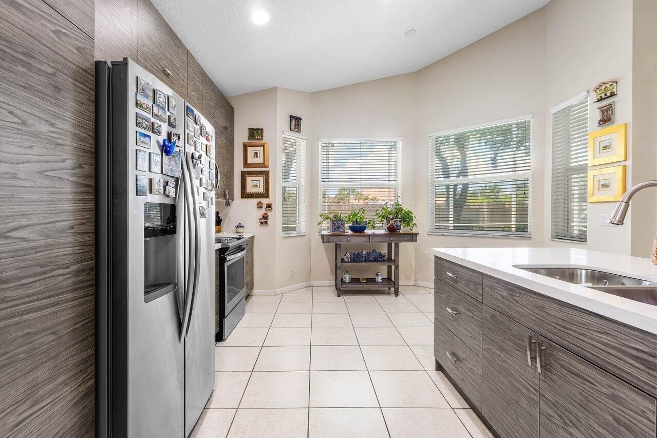 136 Hidden Holw Palm Beach Gardens, FL 33418