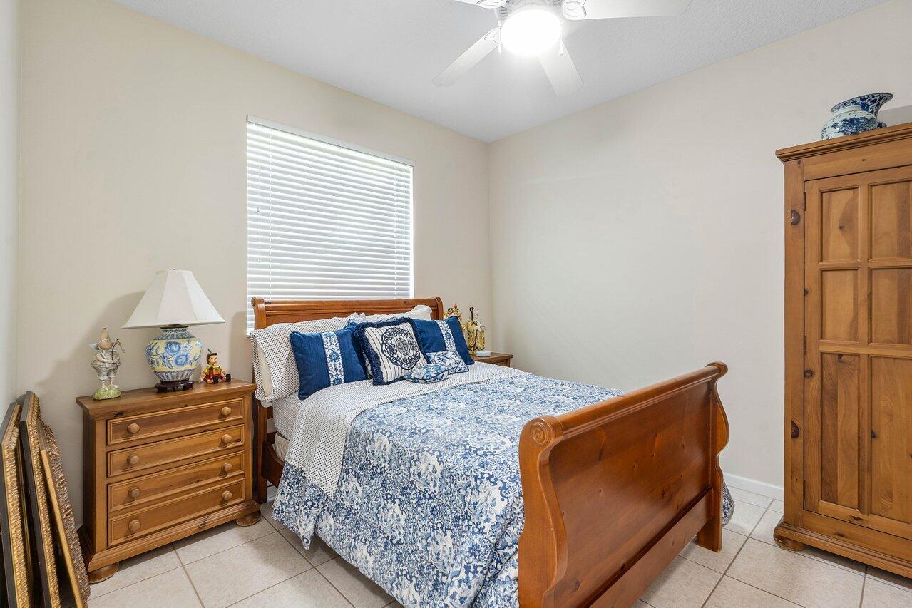 136 Hidden Holw Palm Beach Gardens, FL 33418