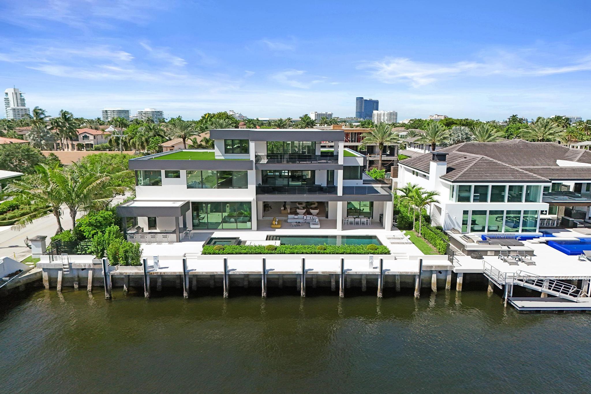 23 Isla Bahia Fort Lauderdale, FL 33316
