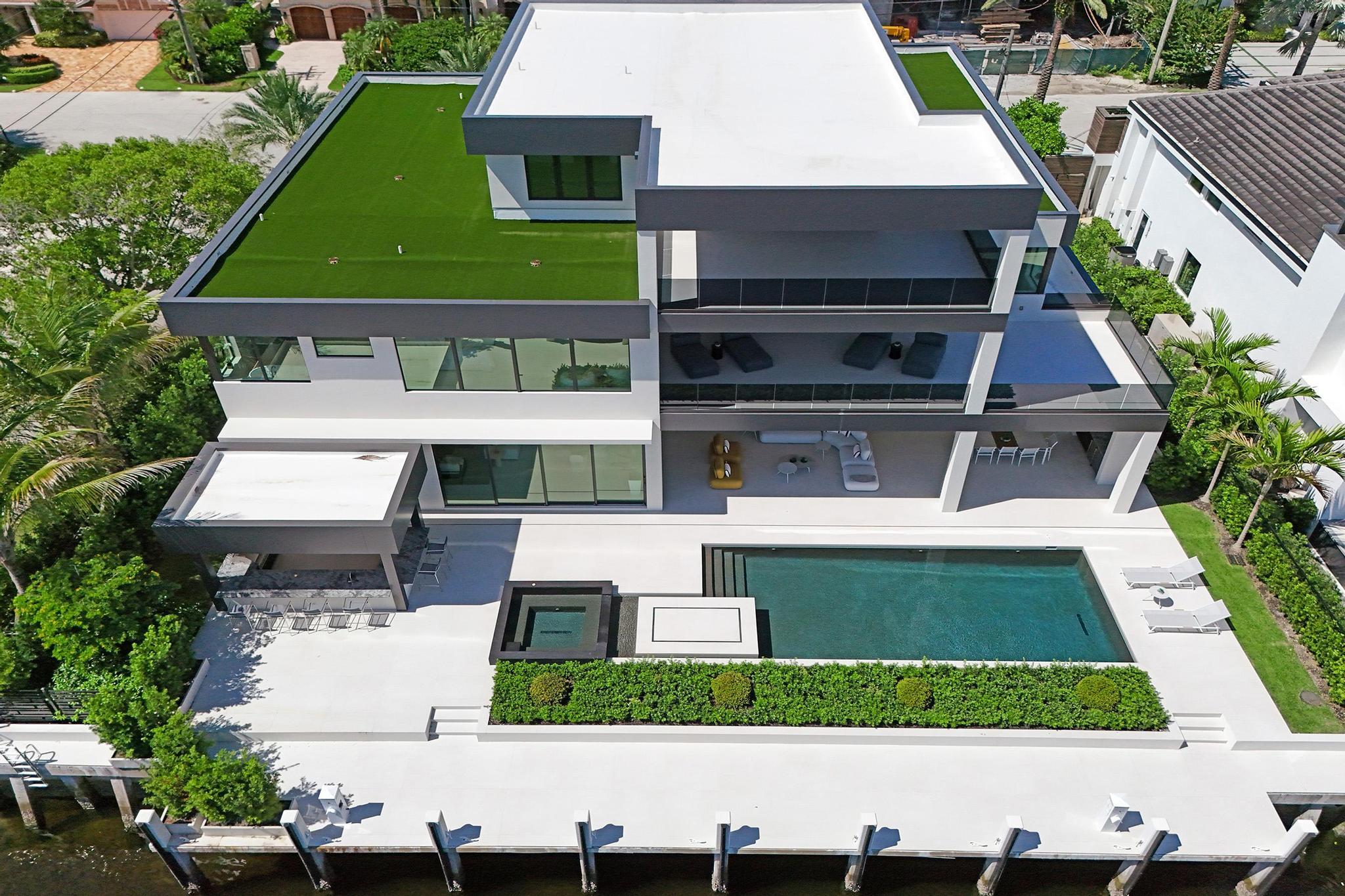 23 Isla Bahia Fort Lauderdale, FL 33316