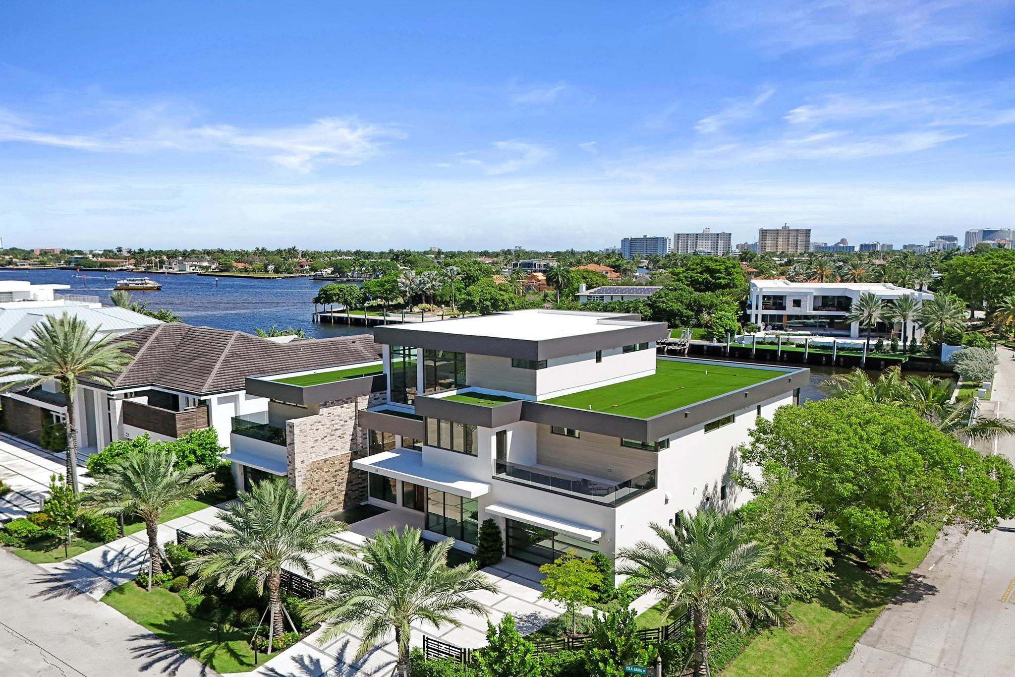 23 Isla Bahia Fort Lauderdale, FL 33316