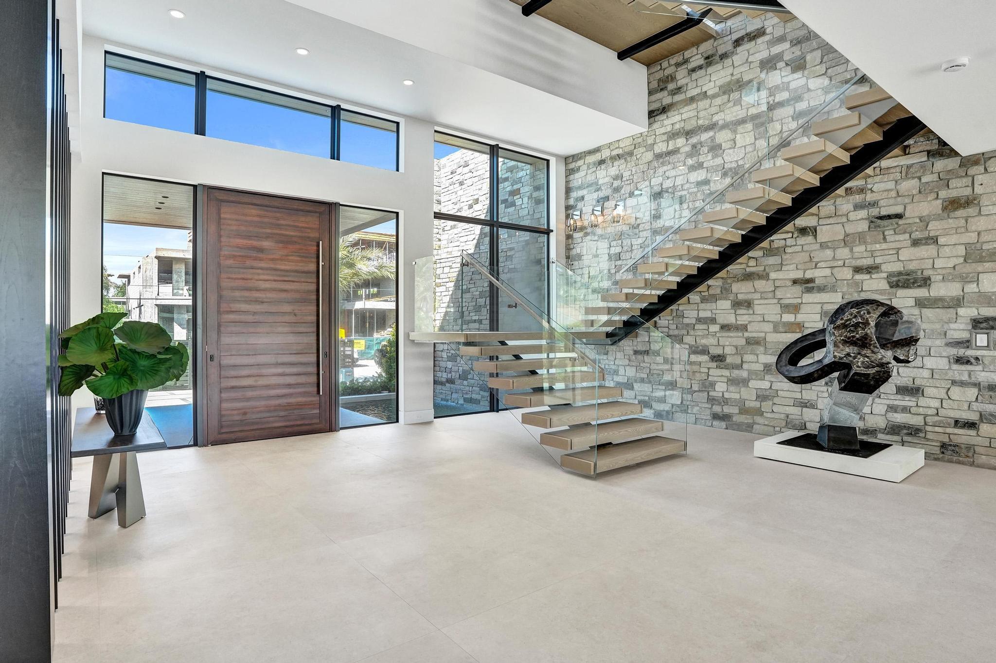 23 Isla Bahia Fort Lauderdale, FL 33316