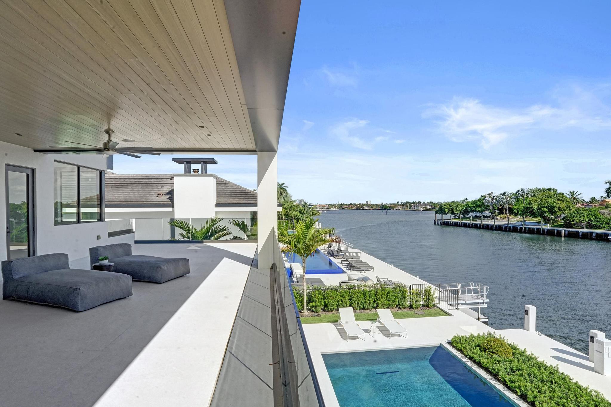 23 Isla Bahia Fort Lauderdale, FL 33316