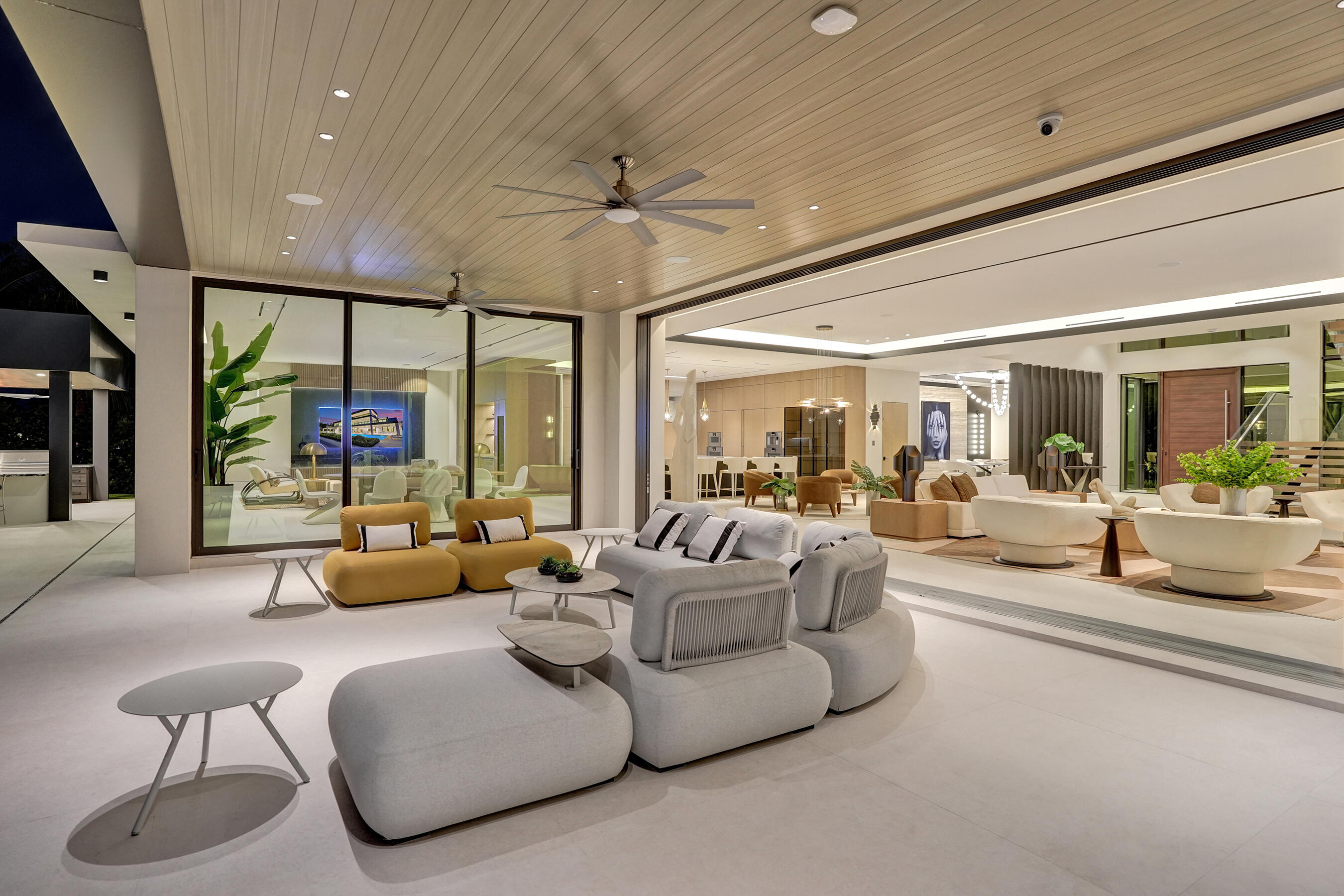 23 Isla Bahia Fort Lauderdale, FL 33316