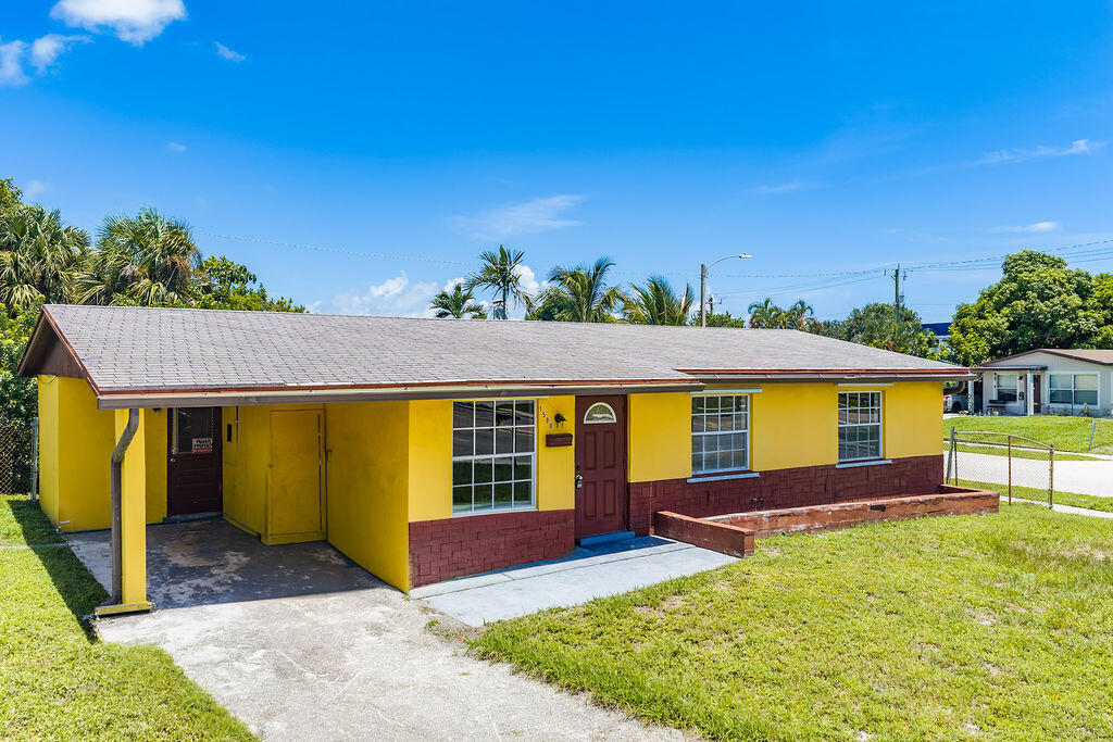 1500 W 13th
