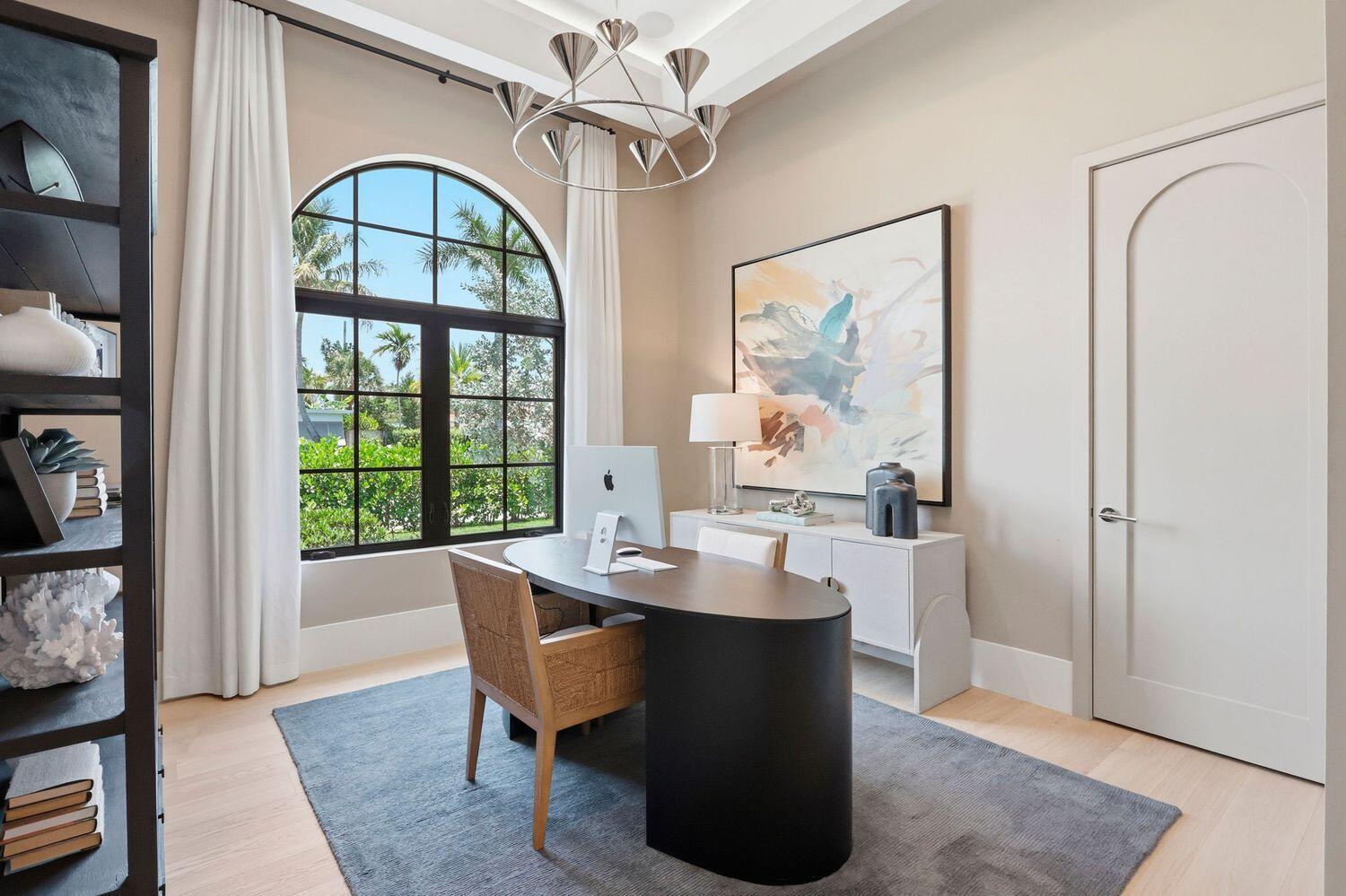 232 Linda Ln West Palm Beach, FL 33405