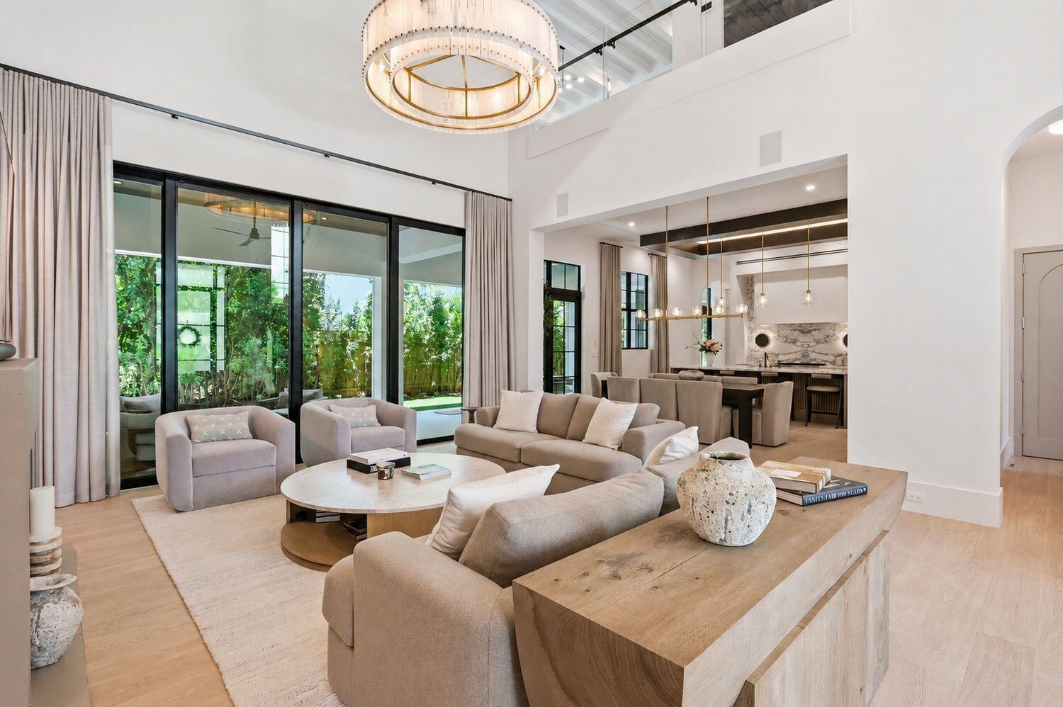 232 Linda Ln West Palm Beach, FL 33405