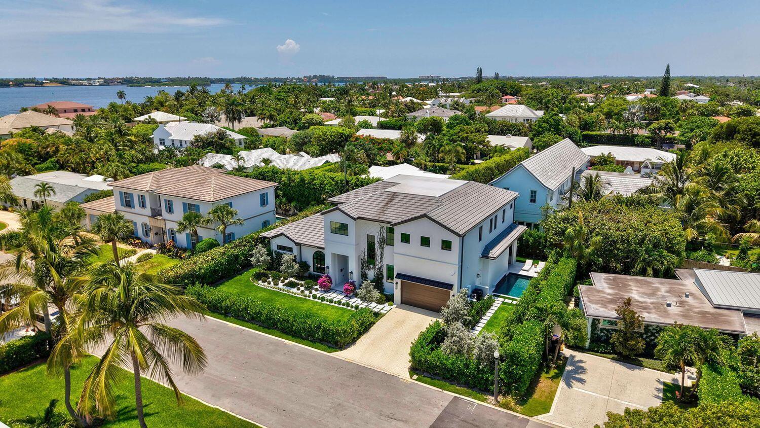 232 Linda Ln West Palm Beach, FL 33405