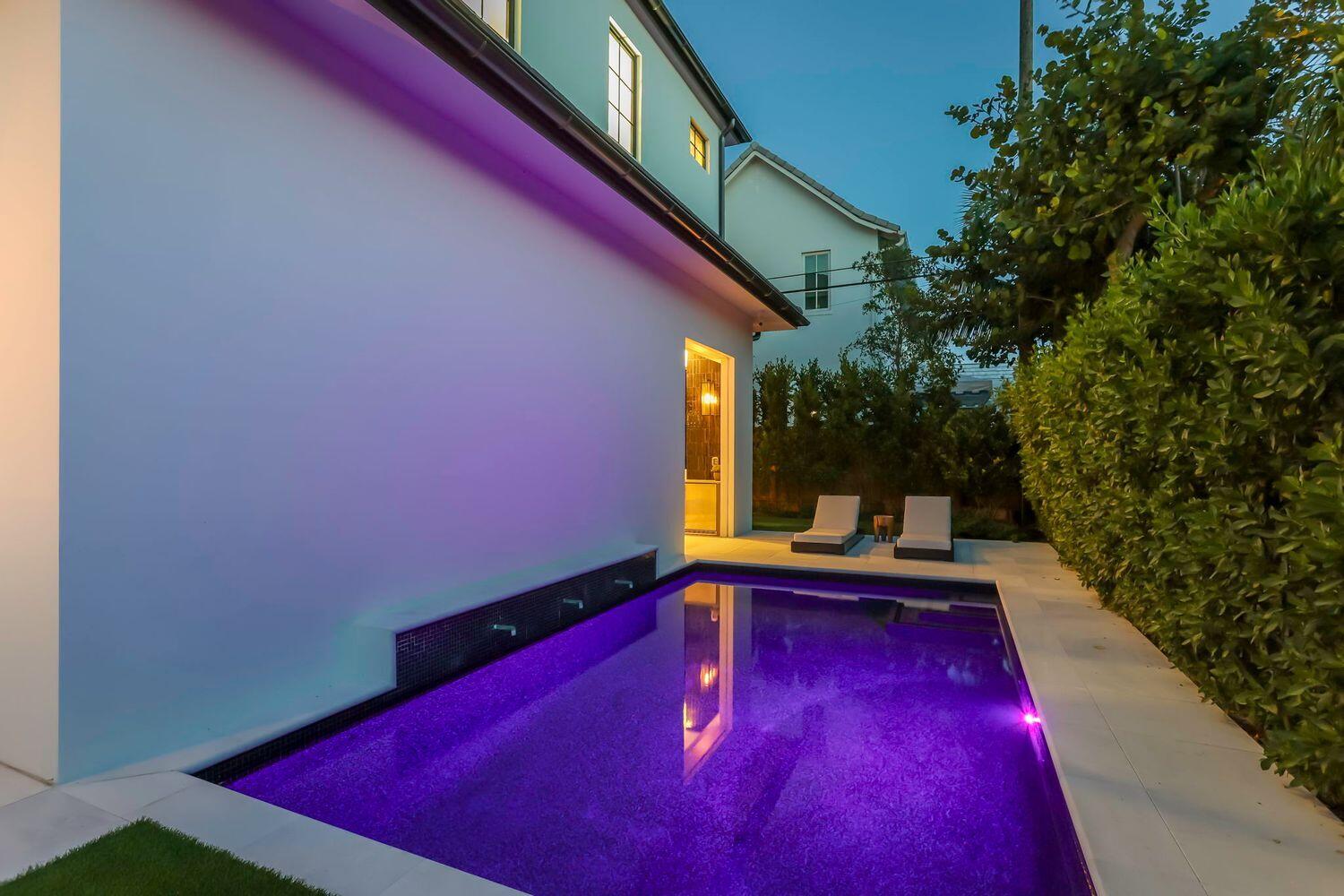 232 Linda Ln West Palm Beach, FL 33405