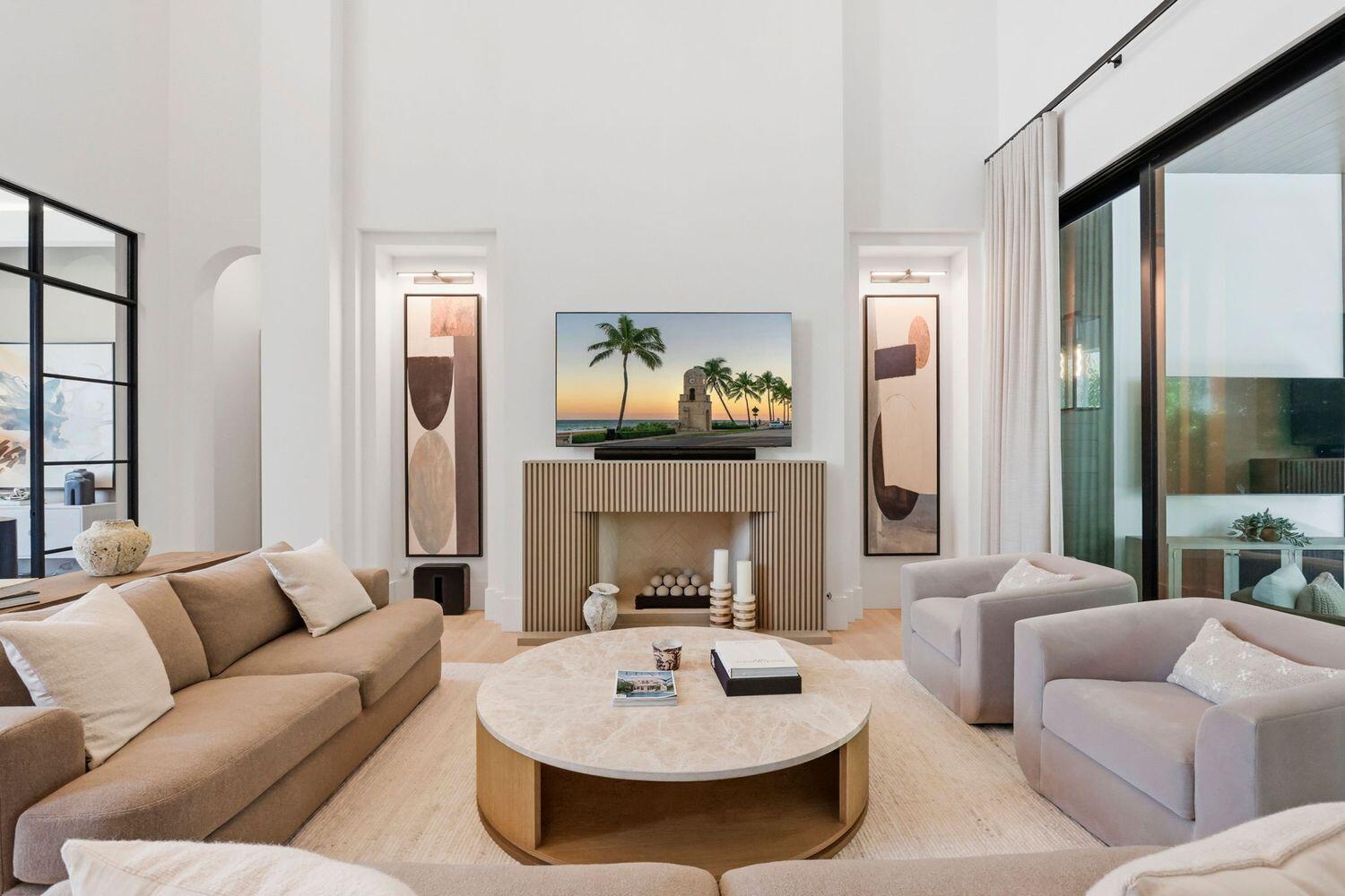 232 Linda Ln West Palm Beach, FL 33405