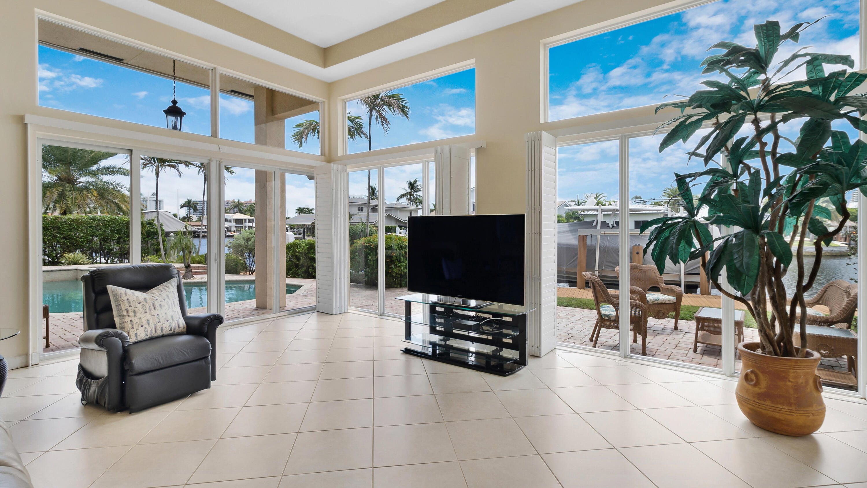 2761 SE 9th St Pompano Beach, FL 33062