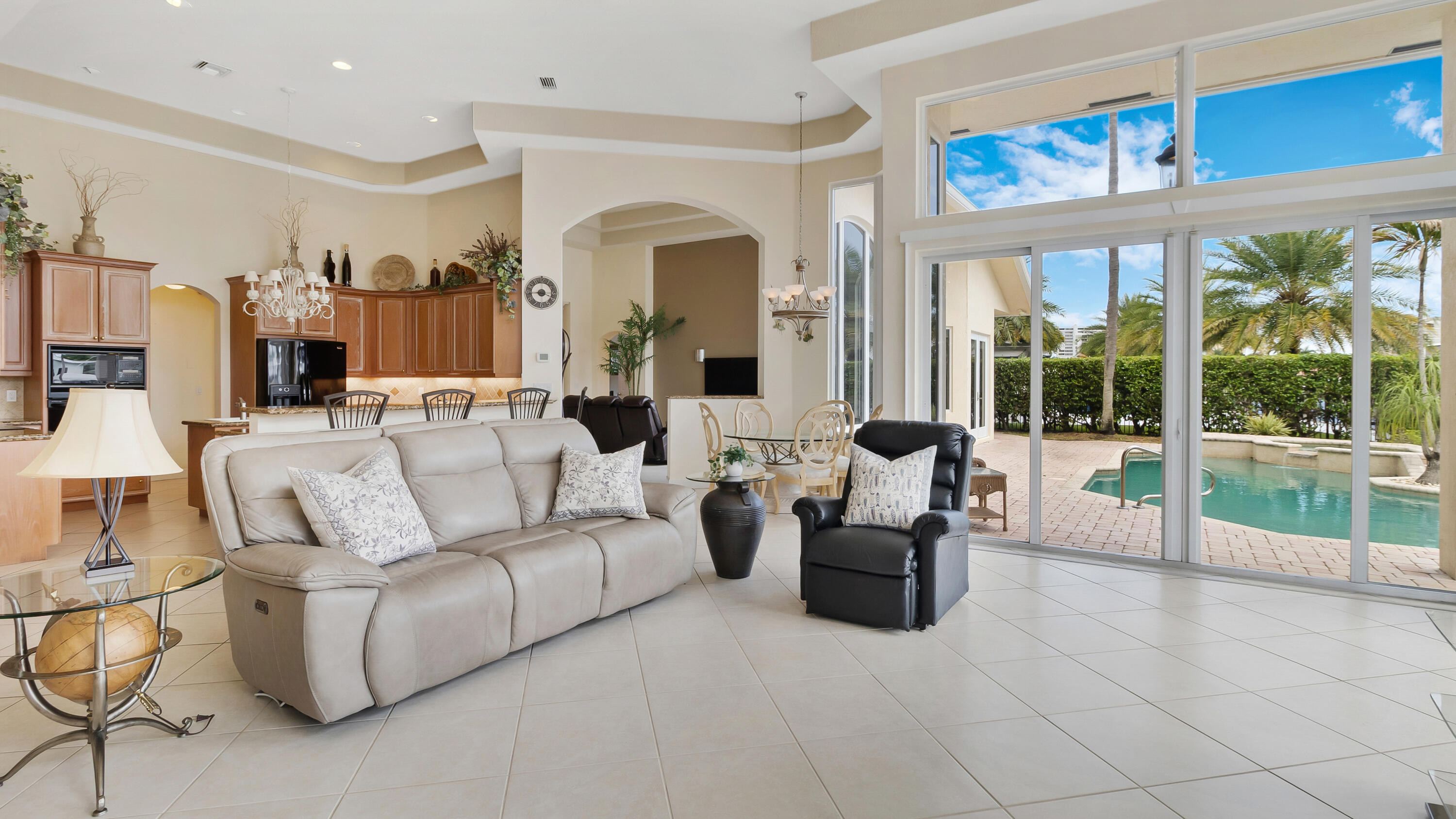 2761 SE 9th St Pompano Beach, FL 33062