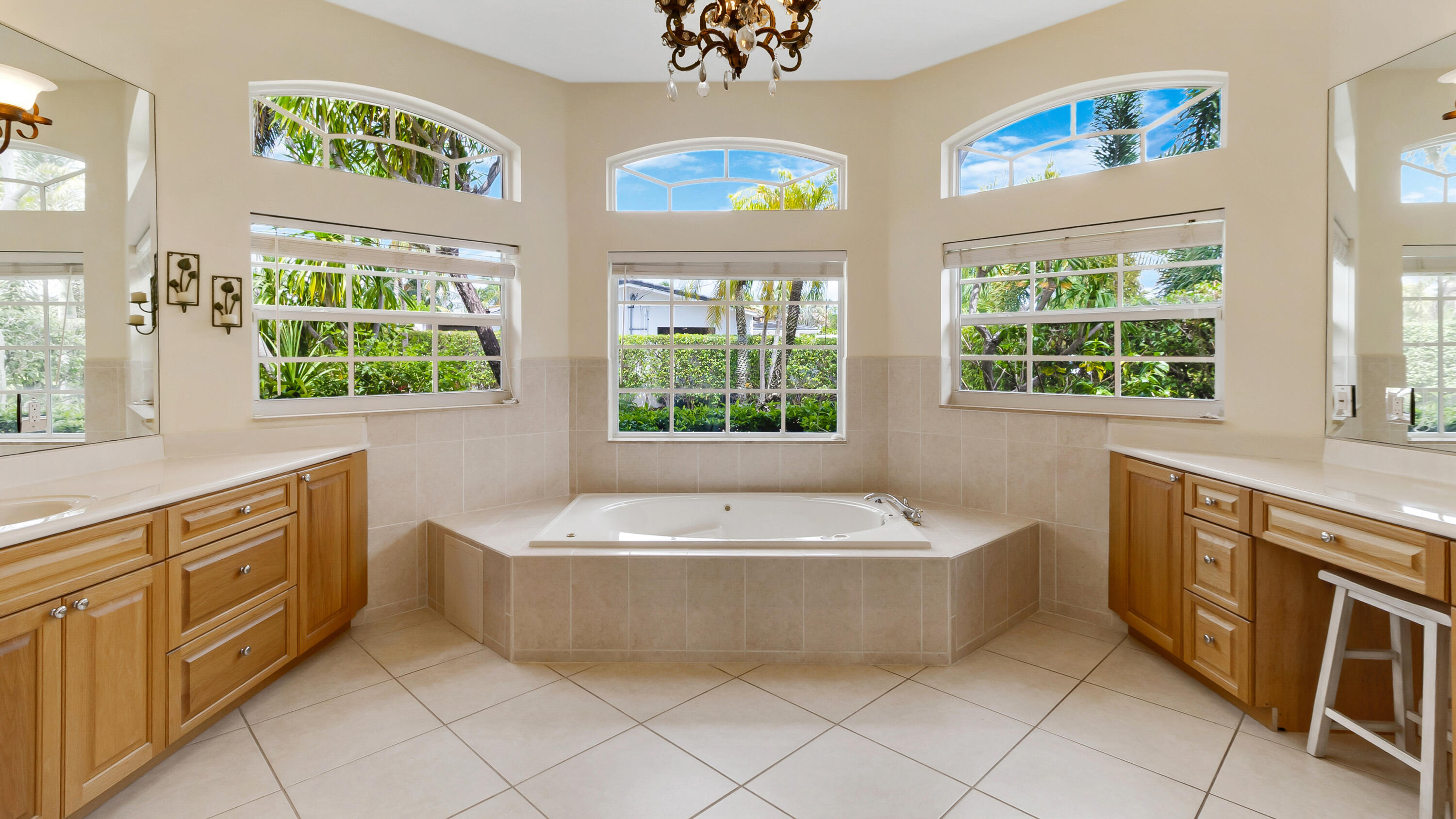 2761 SE 9th St Pompano Beach, FL 33062