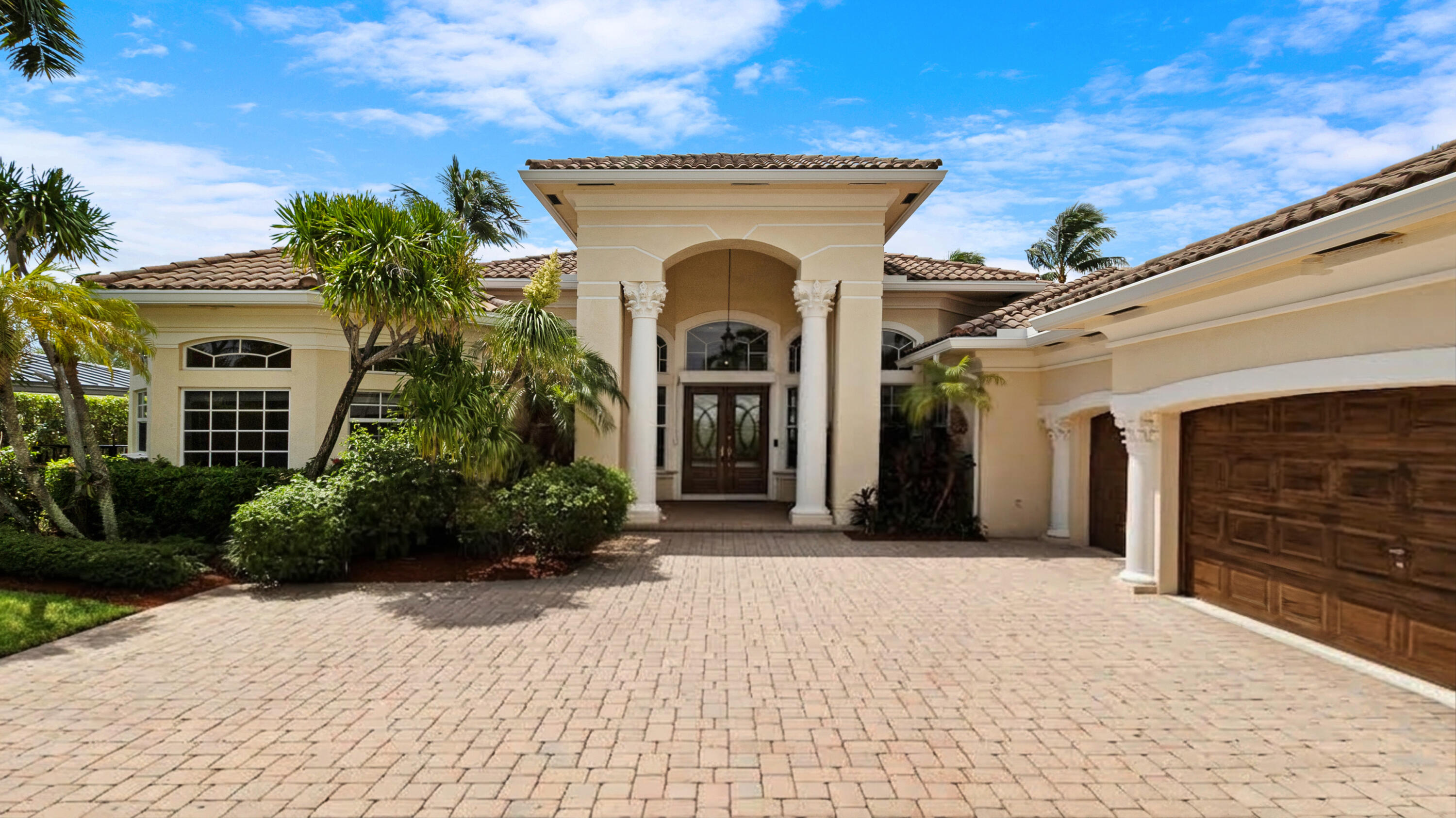 2761 SE 9th St Pompano Beach, FL 33062