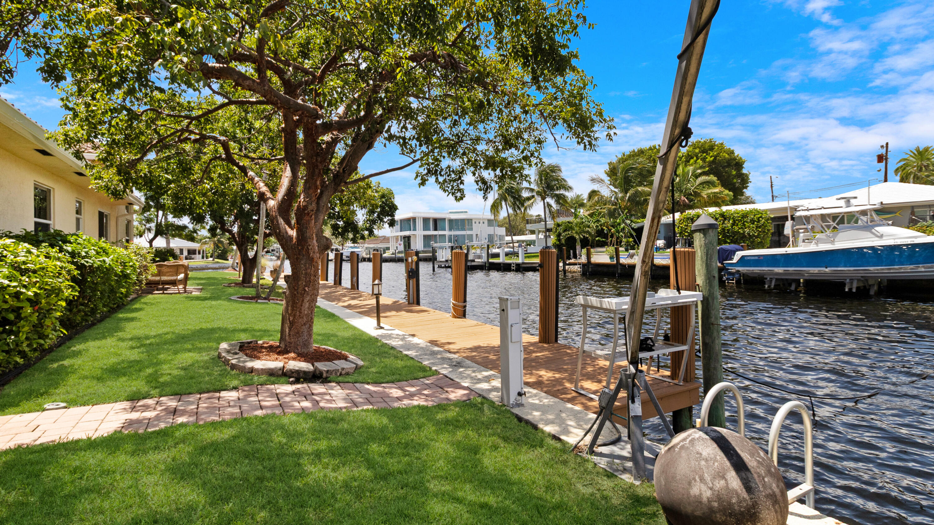 2761 SE 9th St Pompano Beach, FL 33062