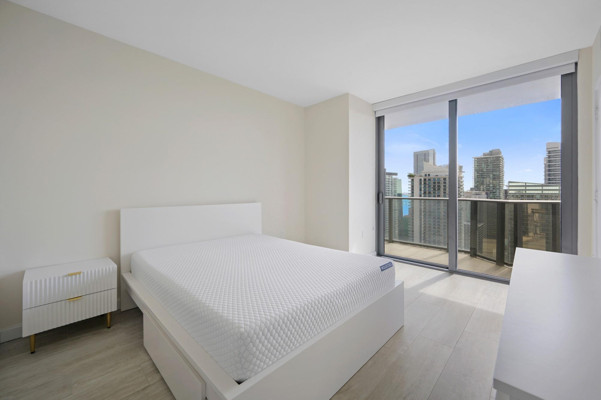 image Brickell Heights West14
