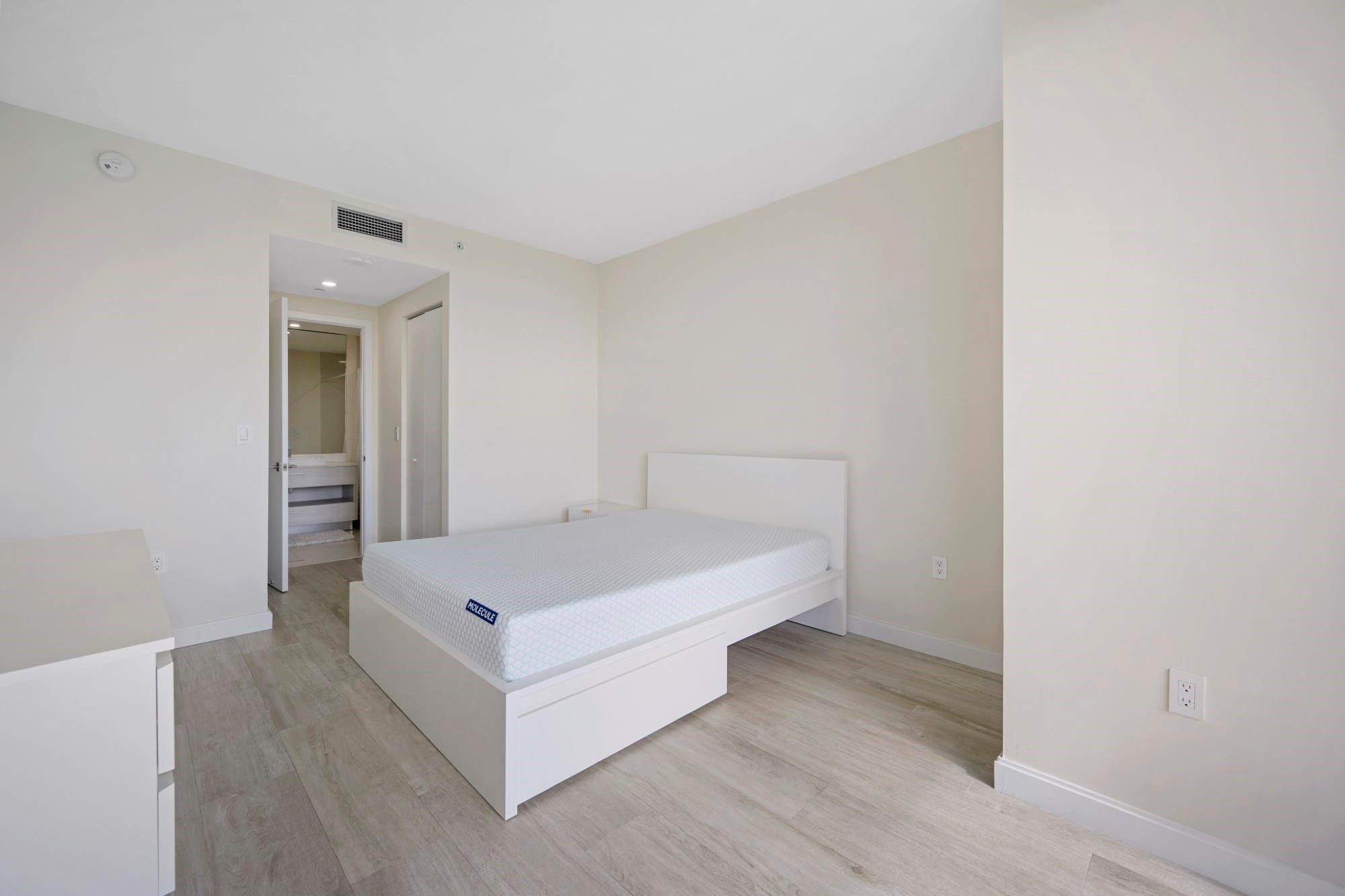 image Brickell Heights West16