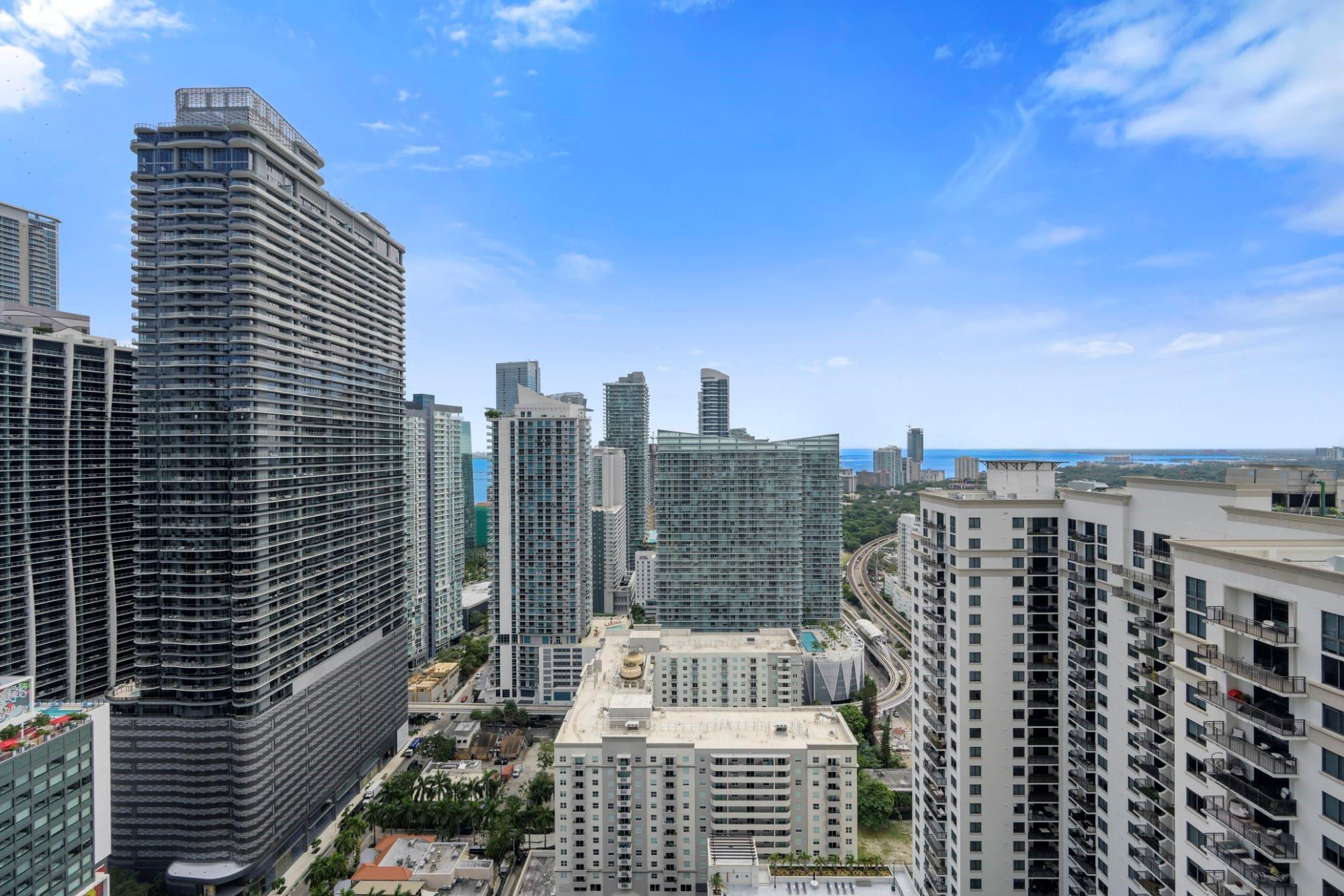 image Brickell Heights West1