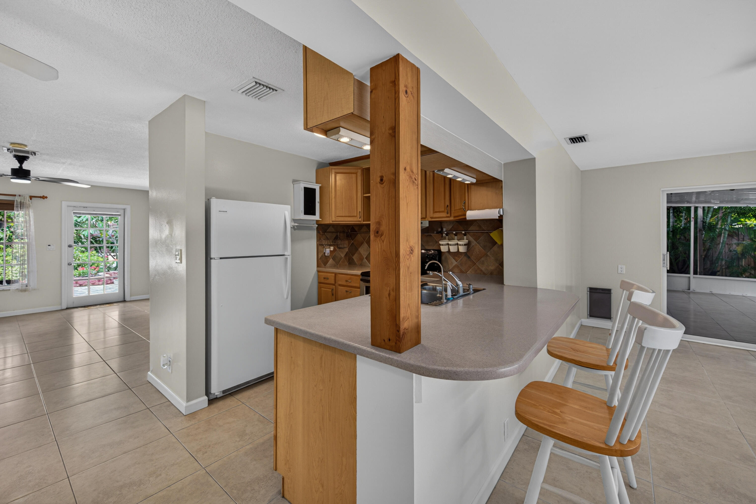 1540 NE 40th St Oakland Park, FL 33334