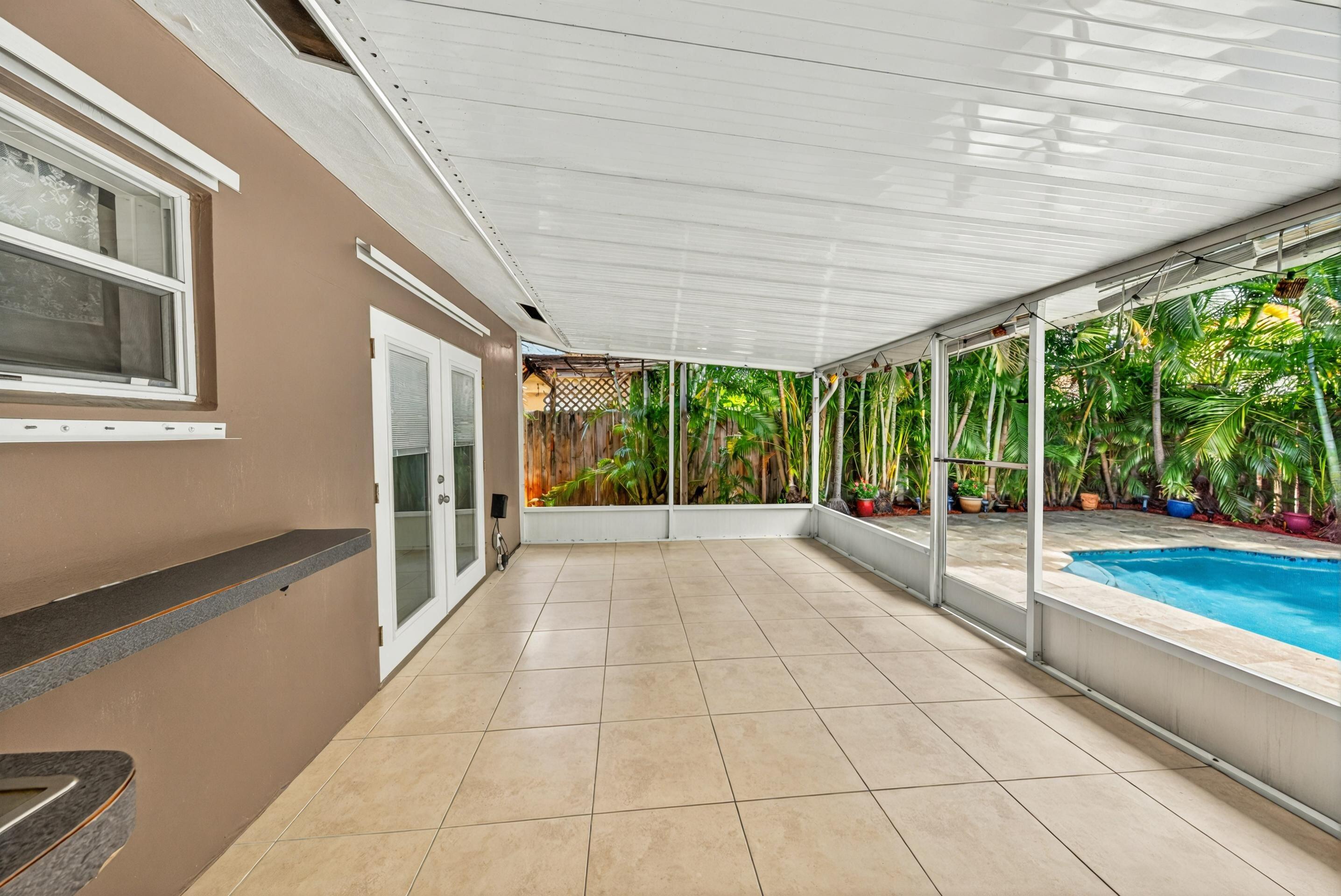 1540 NE 40th St Oakland Park, FL 33334
