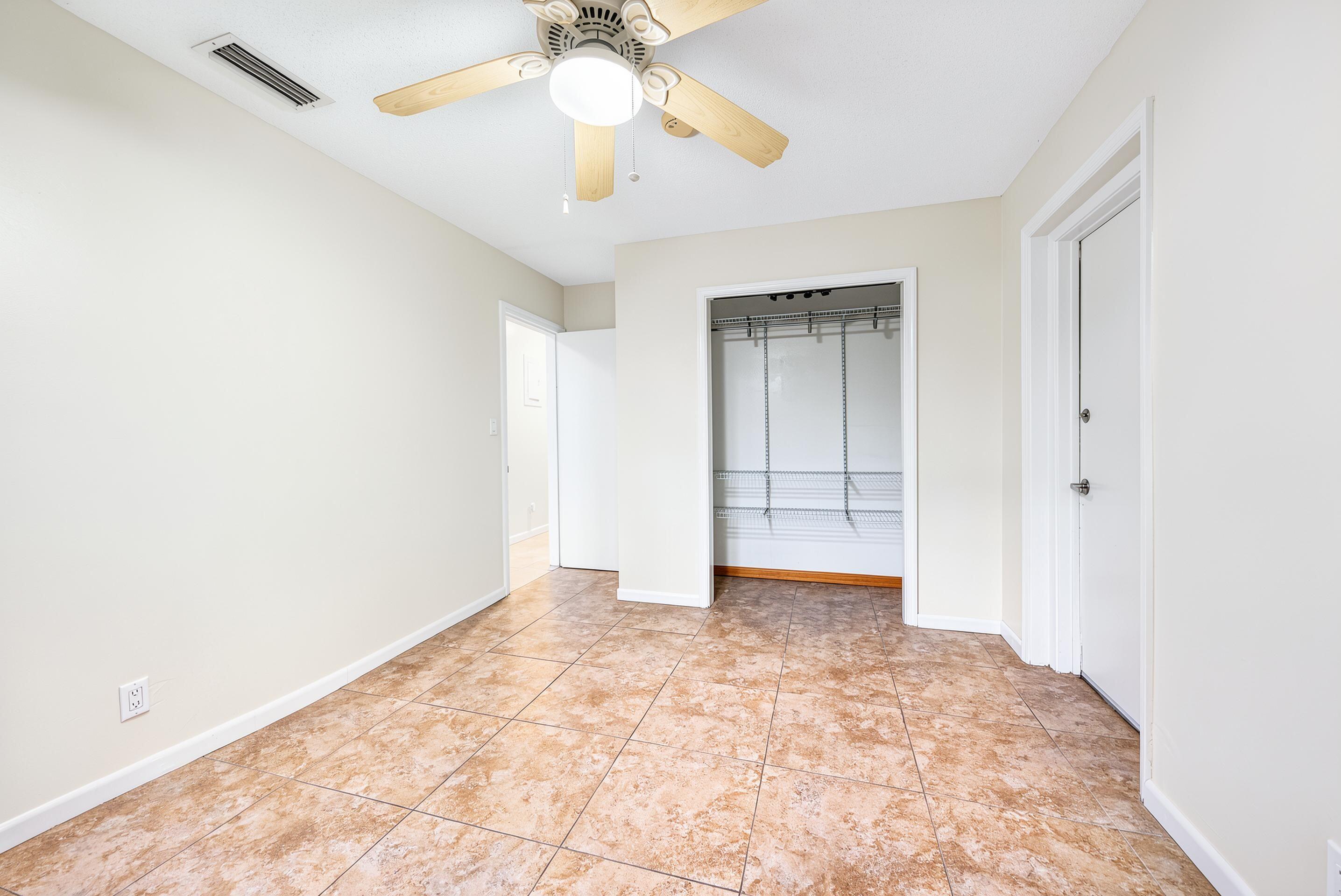 1540 NE 40th St Oakland Park, FL 33334