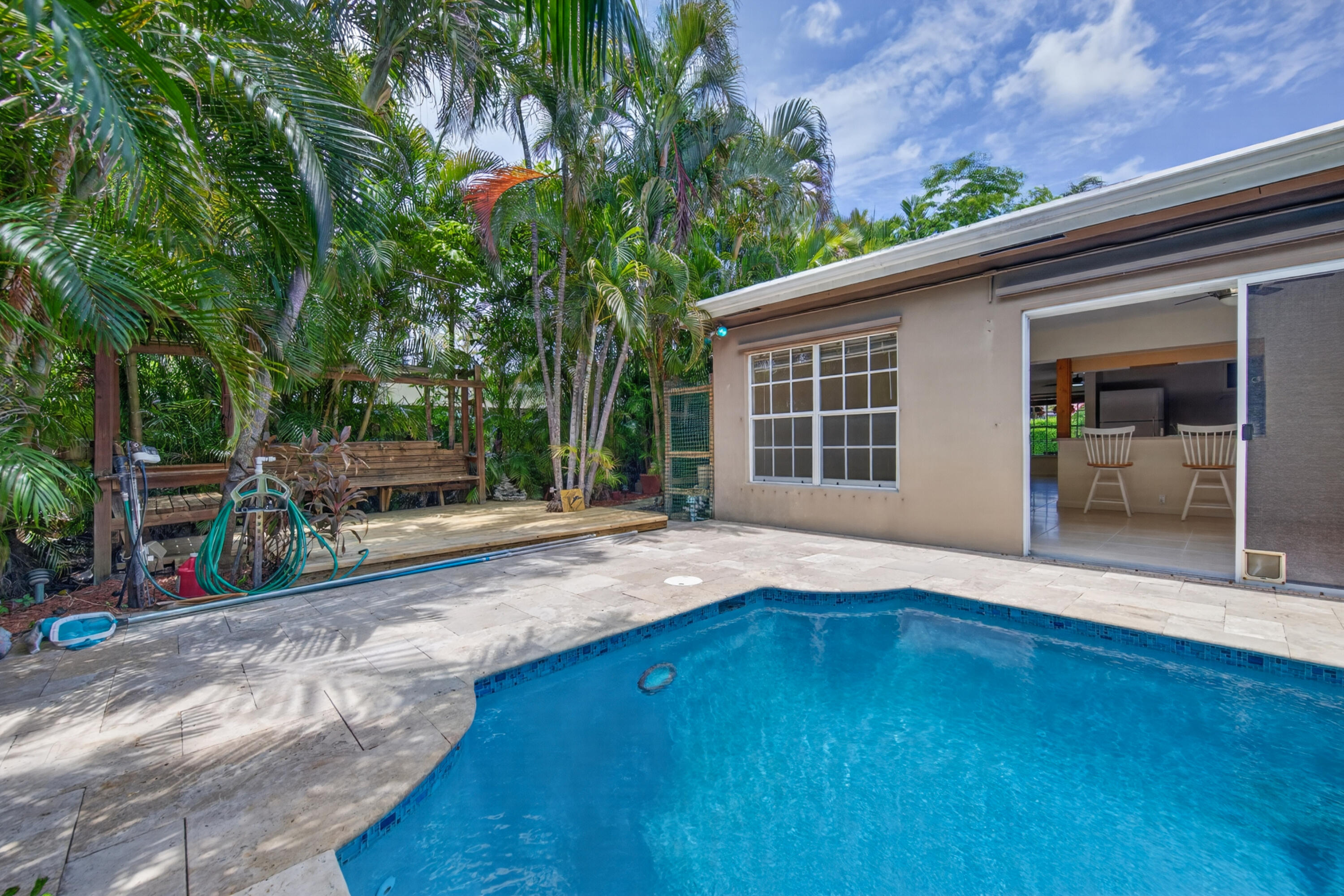 1540 NE 40th St Oakland Park, FL 33334