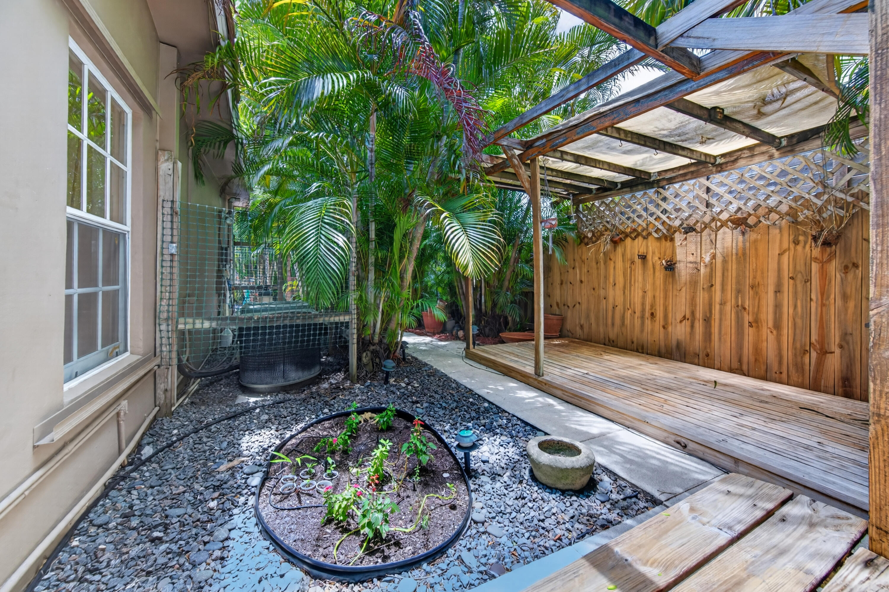 1540 NE 40th St Oakland Park, FL 33334