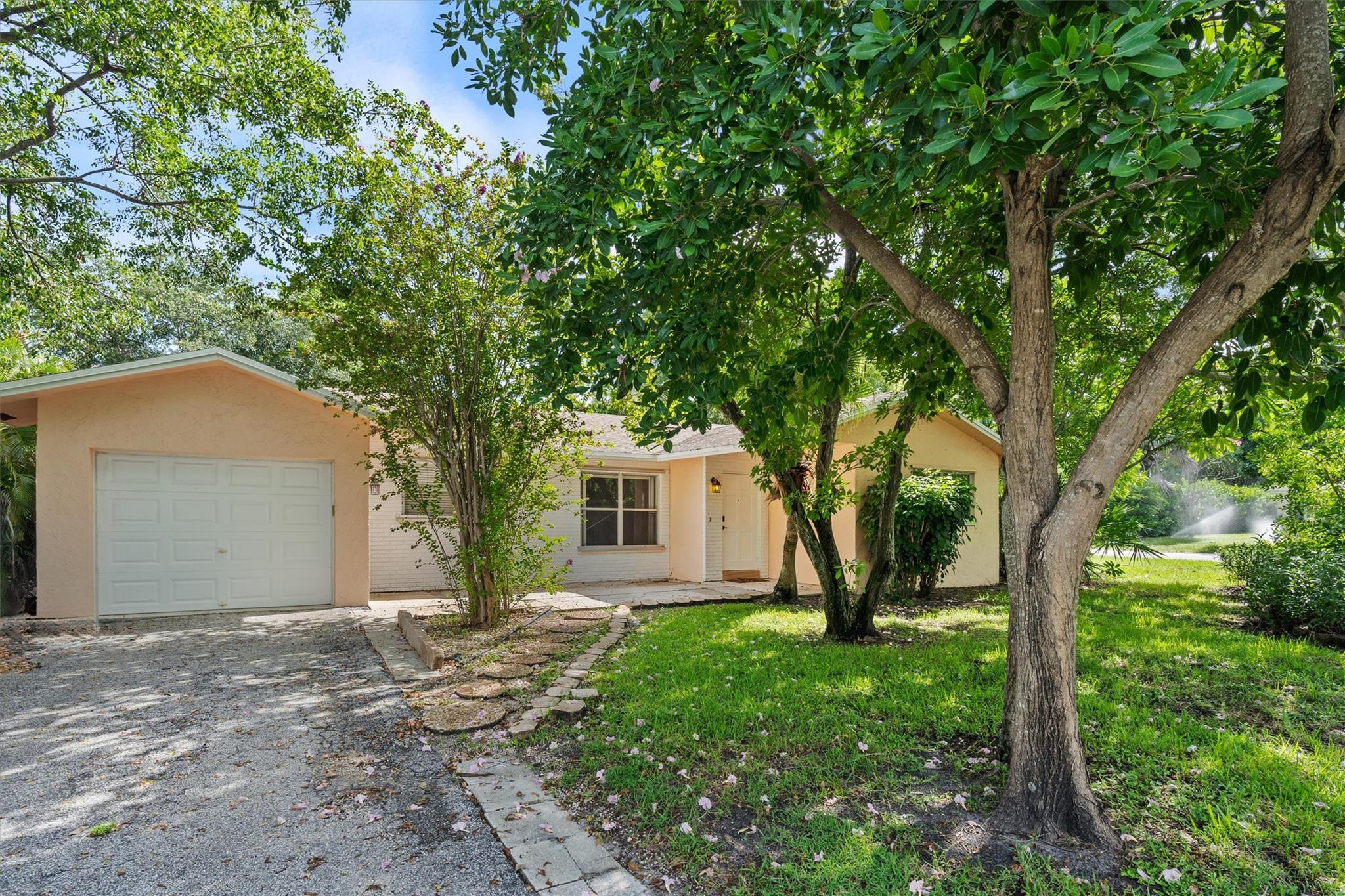 301 NW 21st