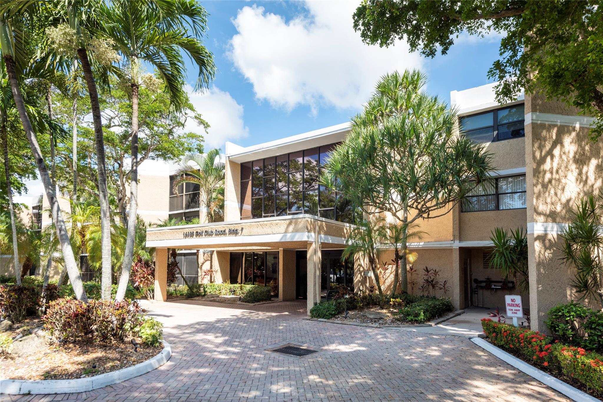 16325 Golf Clb Rd #210
