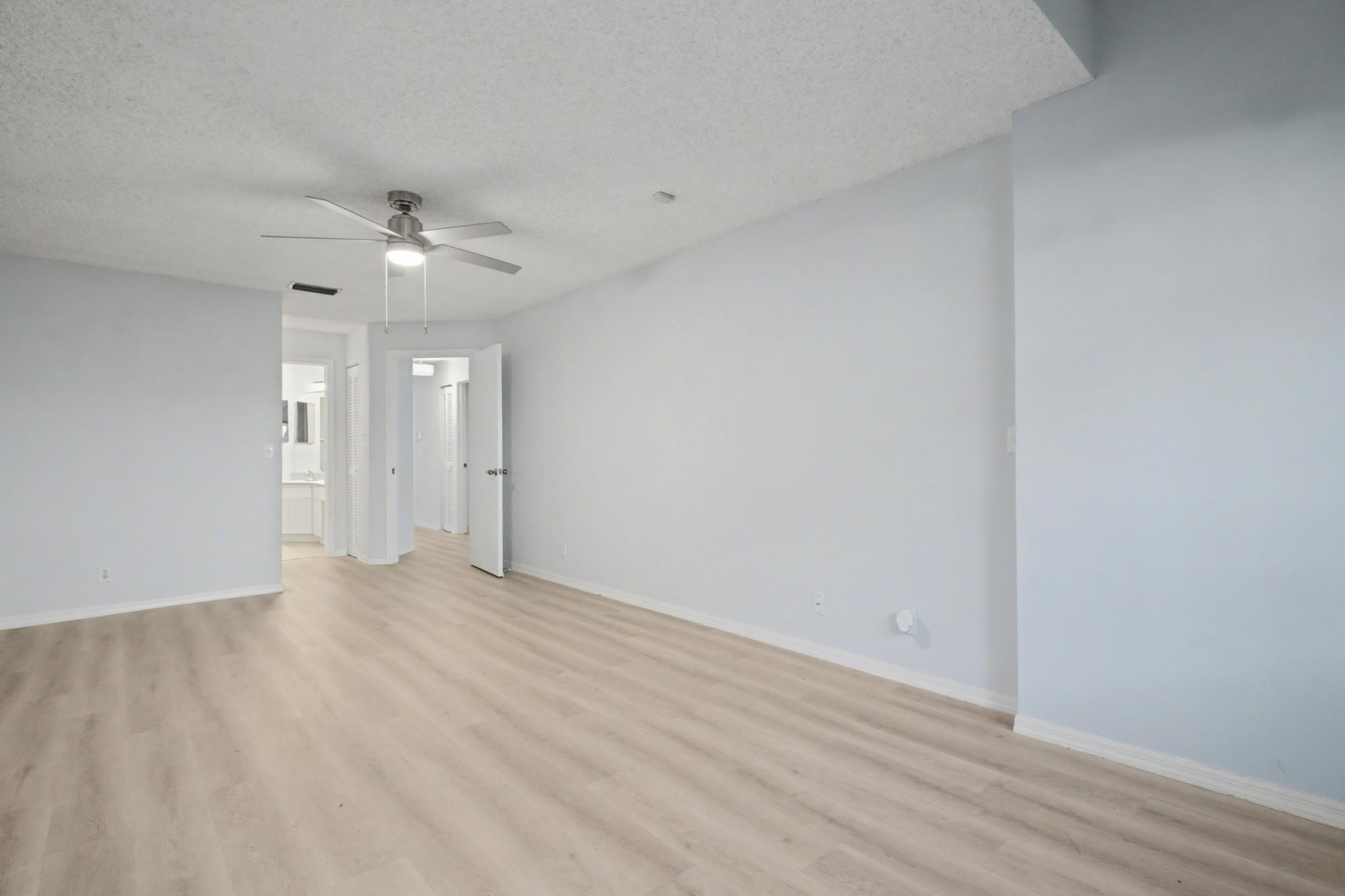 3351 Emerald Oaks Dr #103 Hollywood, FL 33021