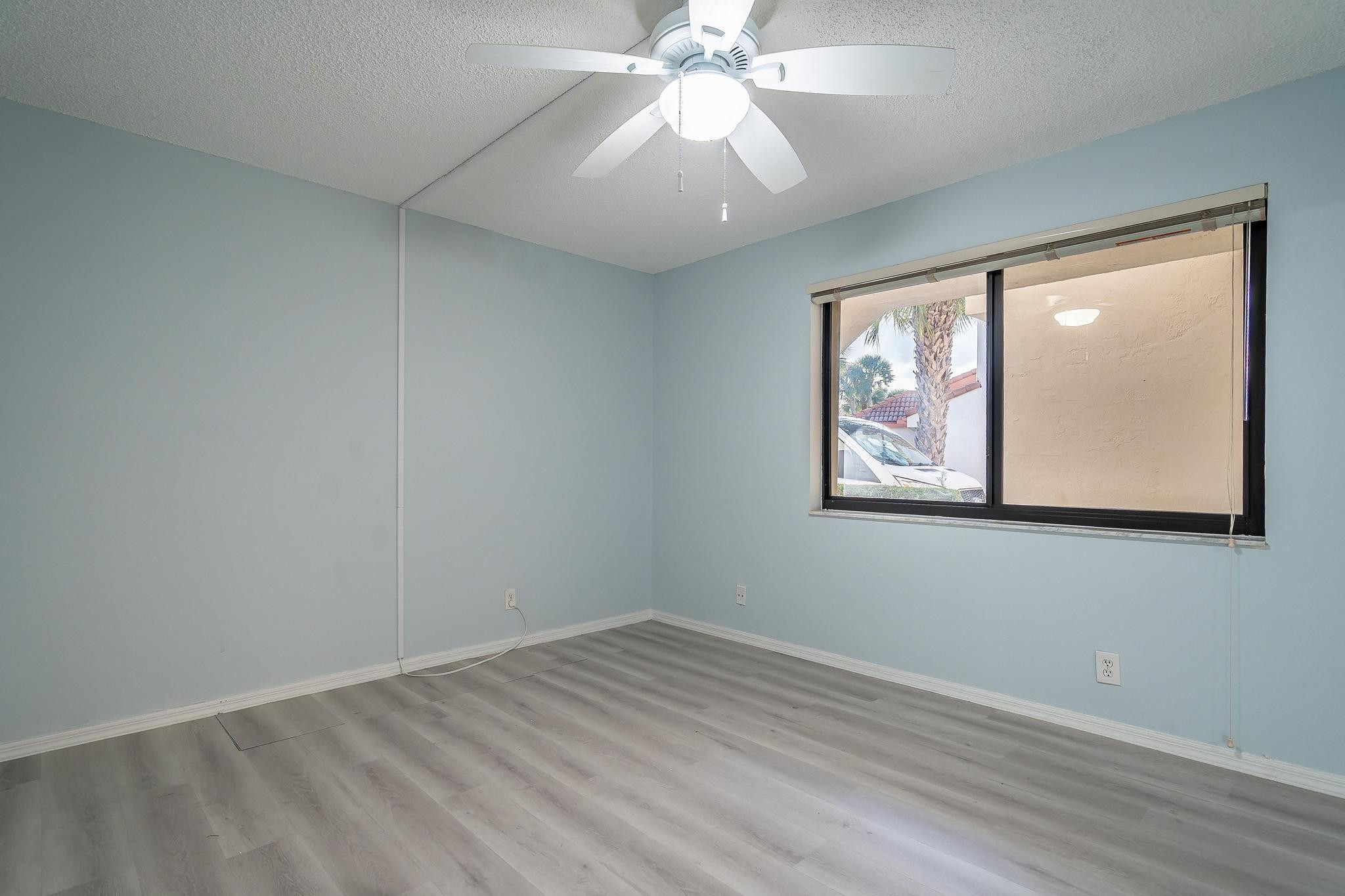 3351 Emerald Oaks Dr #103 Hollywood, FL 33021