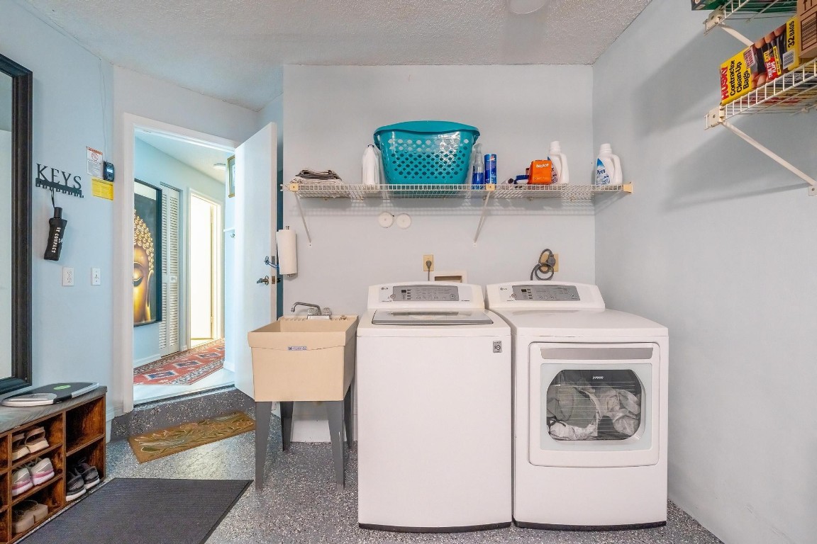 3351 Emerald Oaks Dr #103 Hollywood, FL 33021