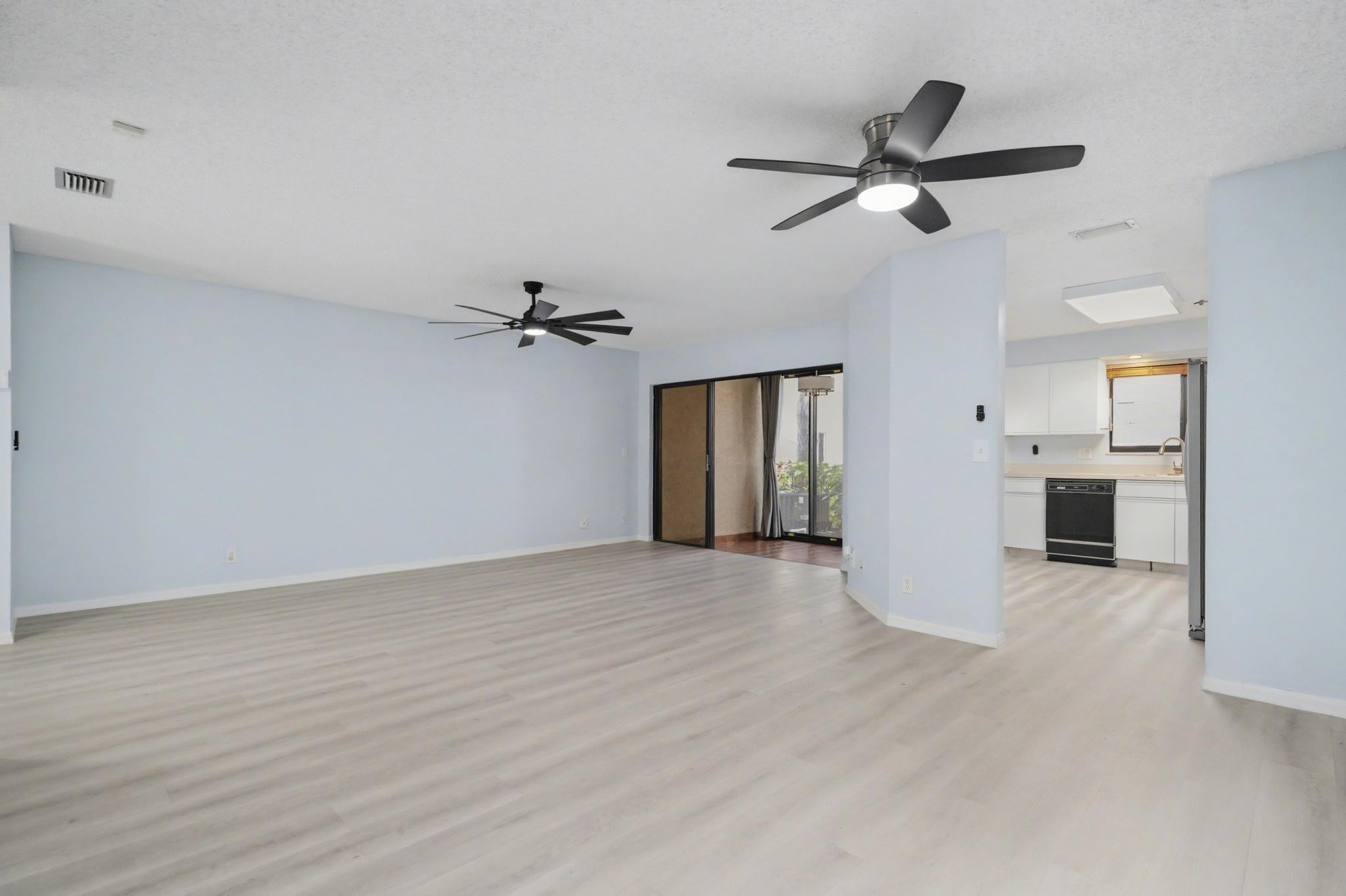 3351 Emerald Oaks Dr #103 Hollywood, FL 33021