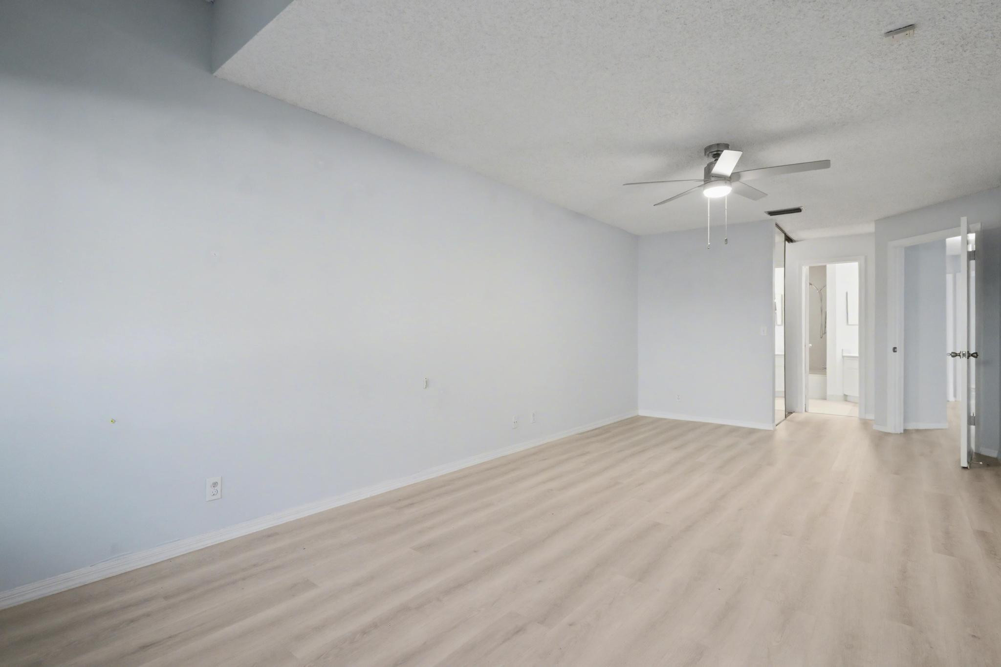 3351 Emerald Oaks Dr #103 Hollywood, FL 33021