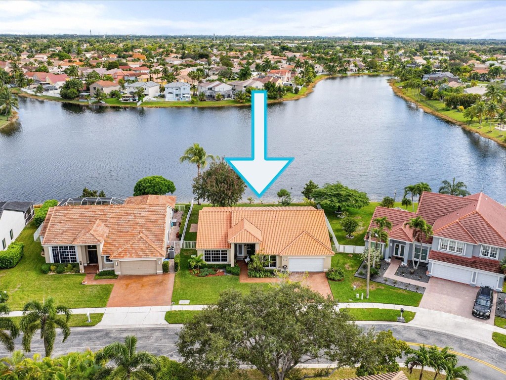 1011 NW 193rd Pembroke Pines, FL 33029