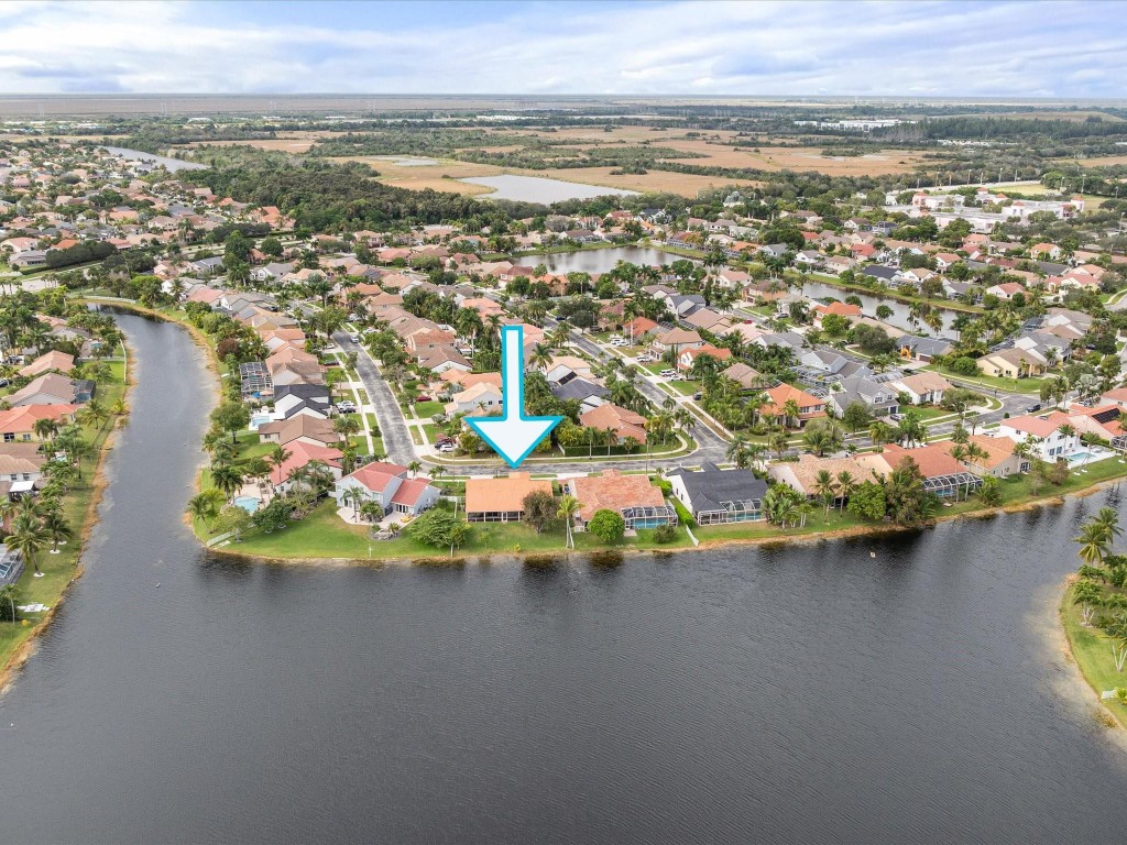 1011 NW 193rd Pembroke Pines, FL 33029