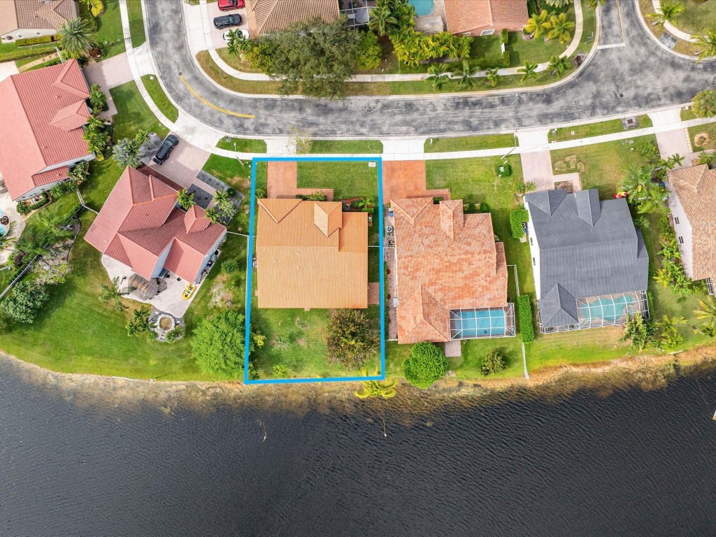 1011 NW 193rd Pembroke Pines, FL 33029