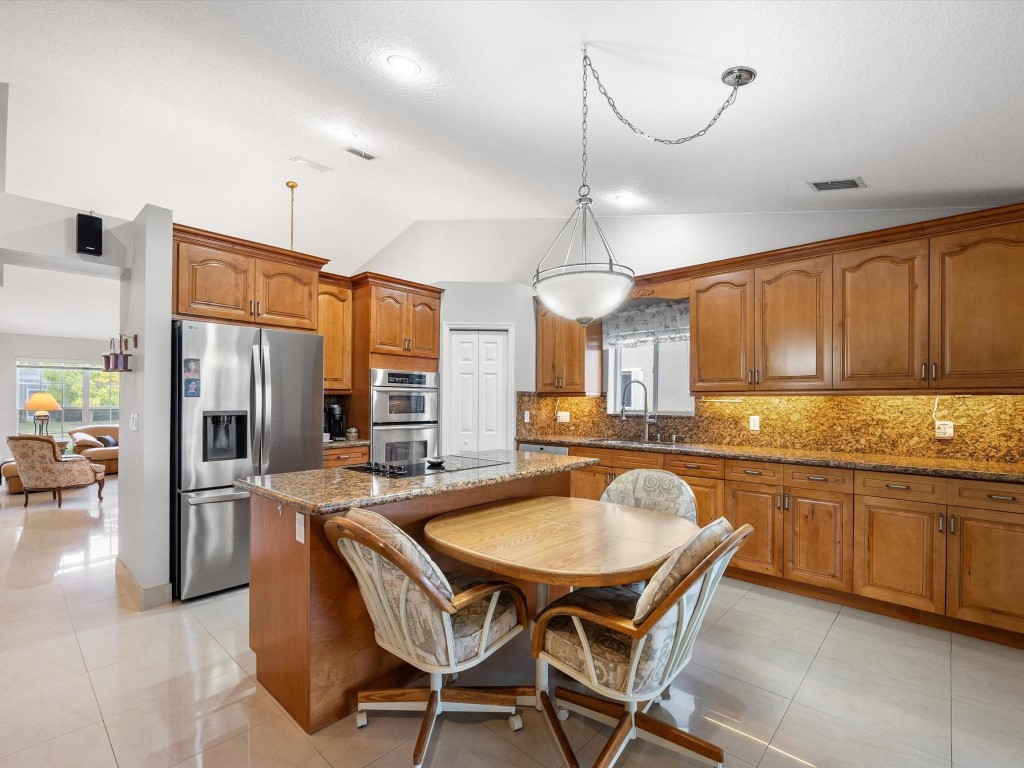 1011 NW 193rd Pembroke Pines, FL 33029