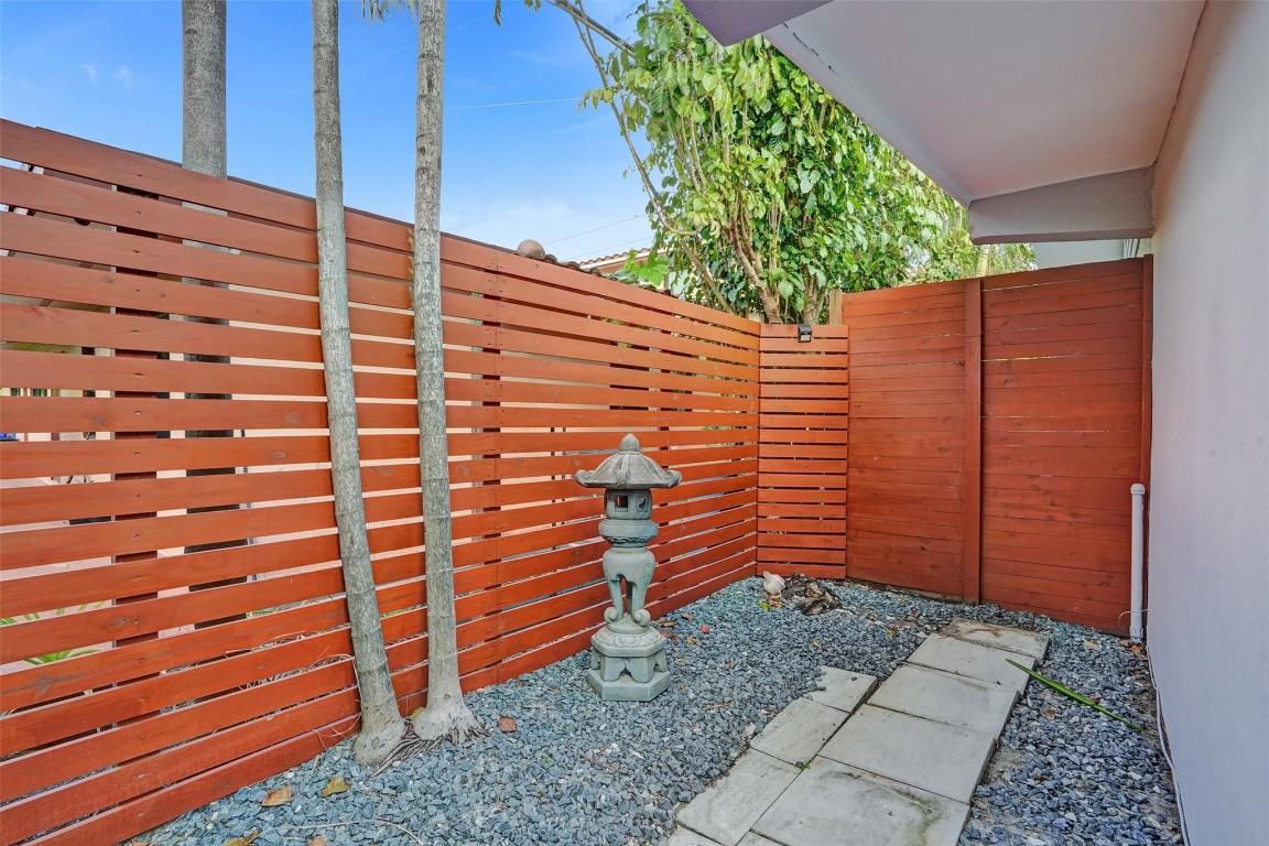 2111 N Ocean Pompano Beach, FL 33062