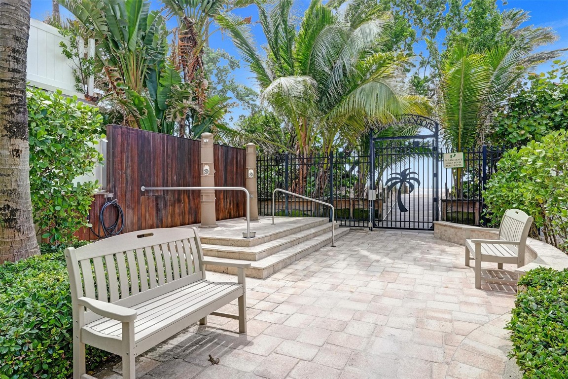 2111 N Ocean Pompano Beach, FL 33062