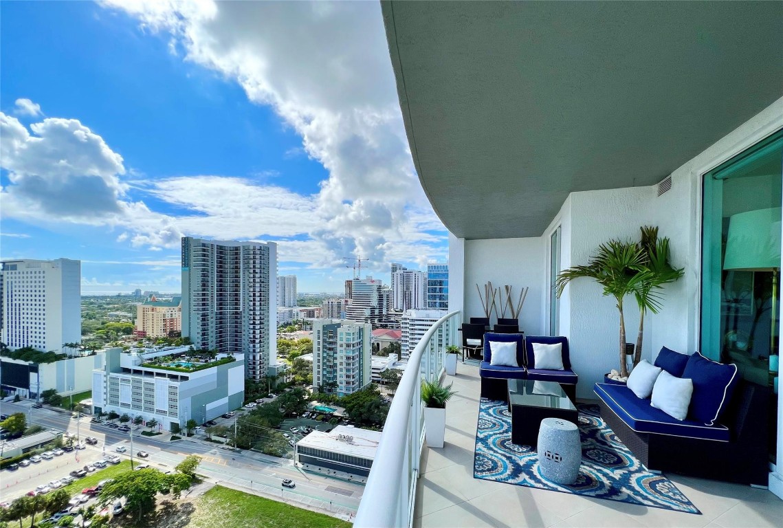 315 NE 3rd #2107 Fort Lauderdale, FL 33301