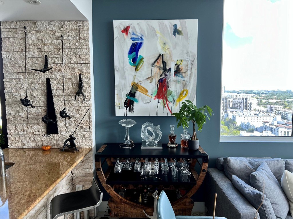 315 NE 3rd #2107 Fort Lauderdale, FL 33301