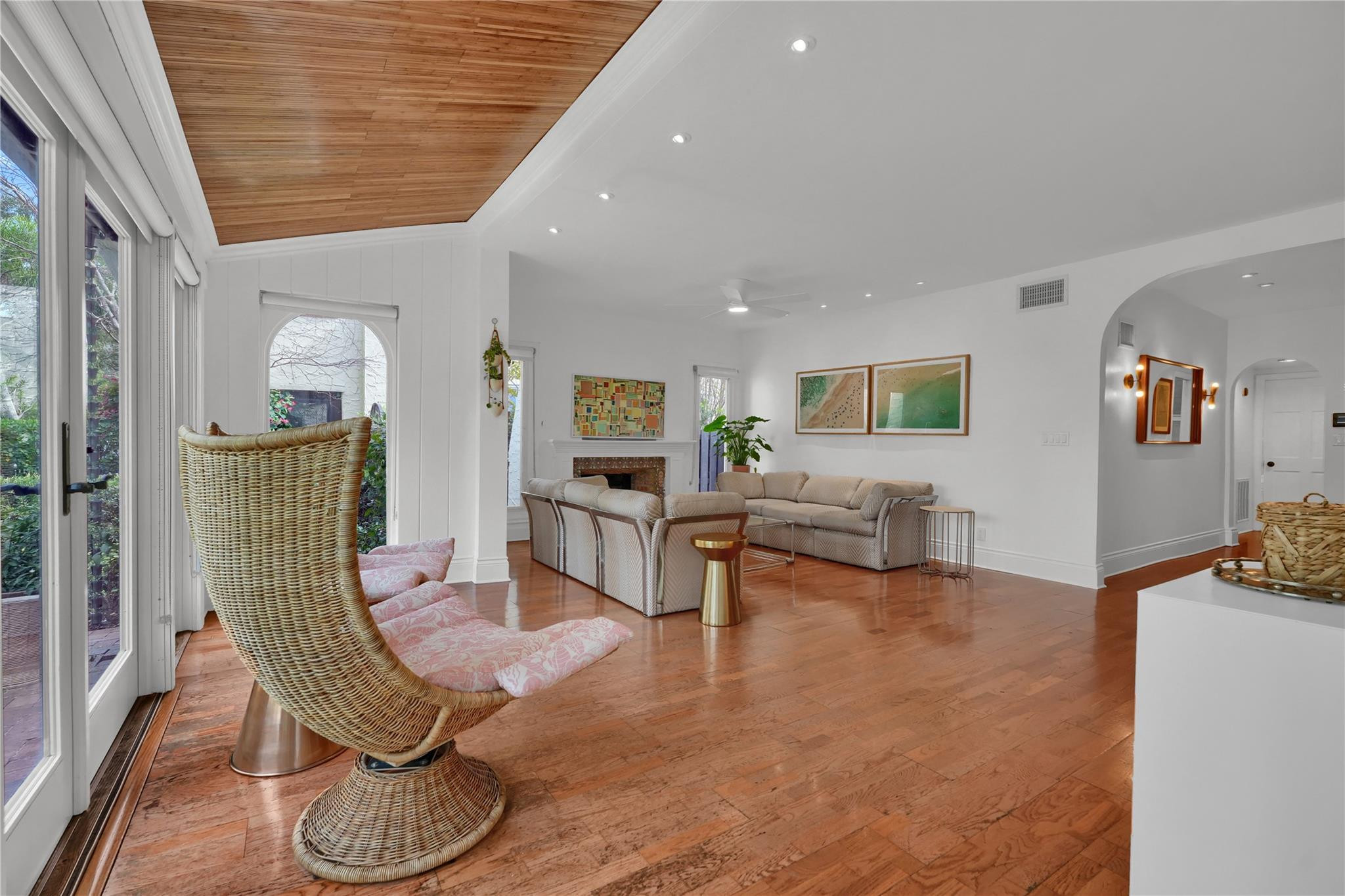 716 SE 7th Fort Lauderdale, FL 33301