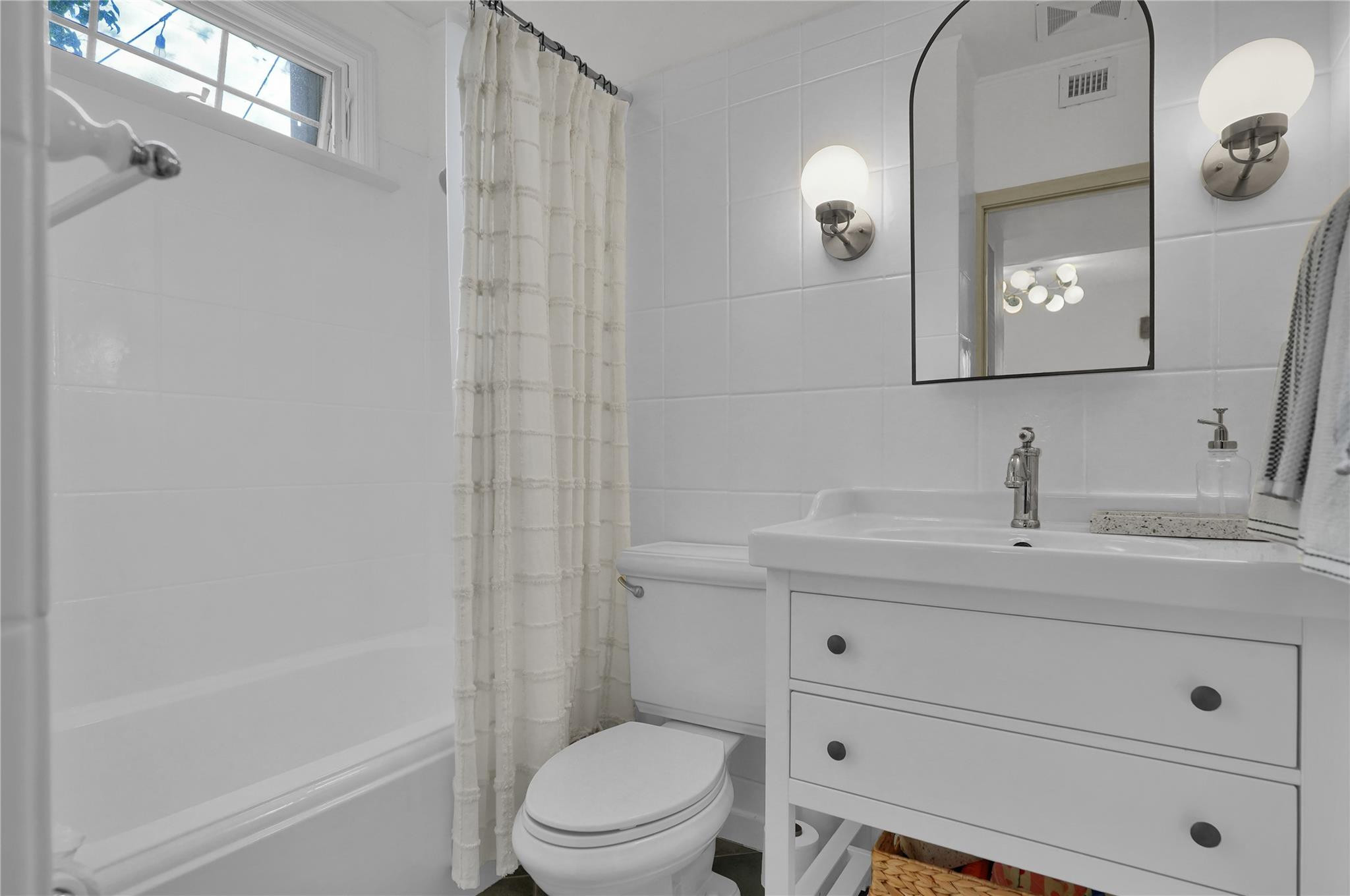 716 SE 7th Fort Lauderdale, FL 33301